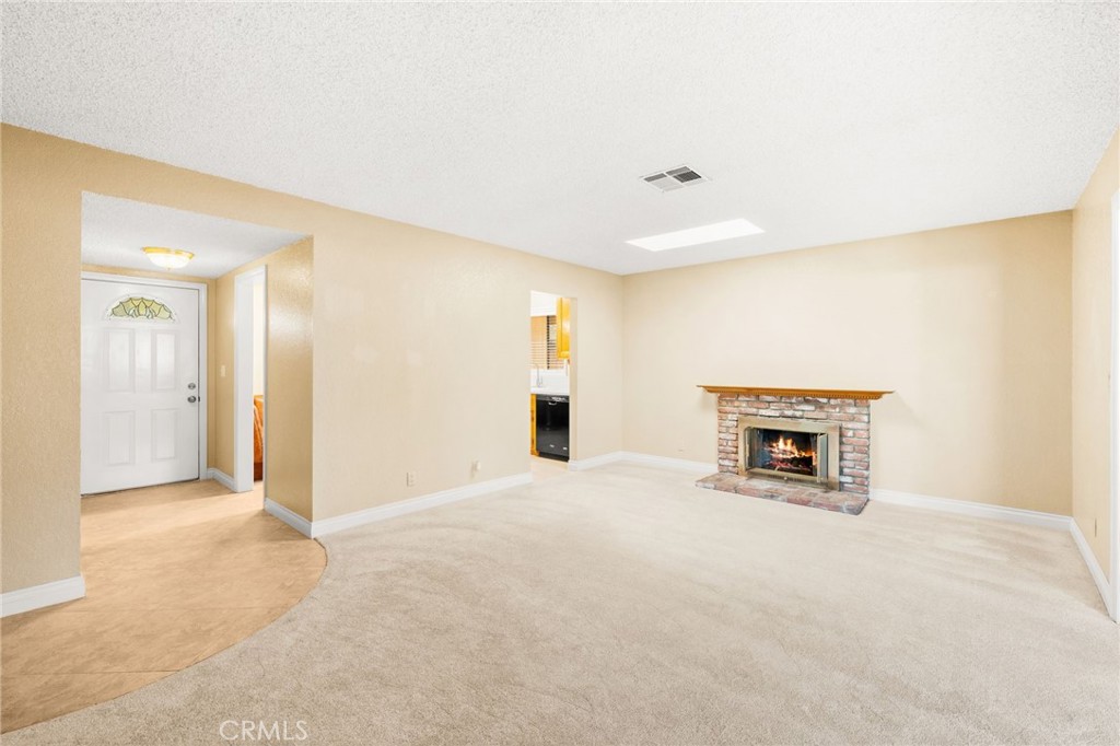 6051 Santa Barbara Avenue