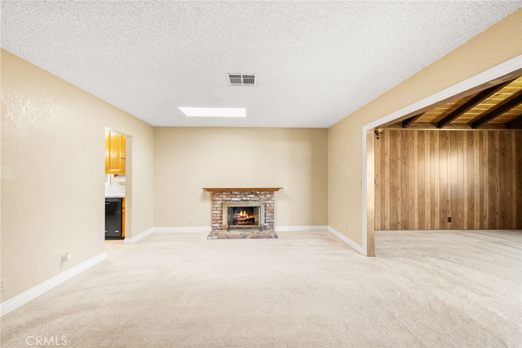 6051 Santa Barbara Avenue