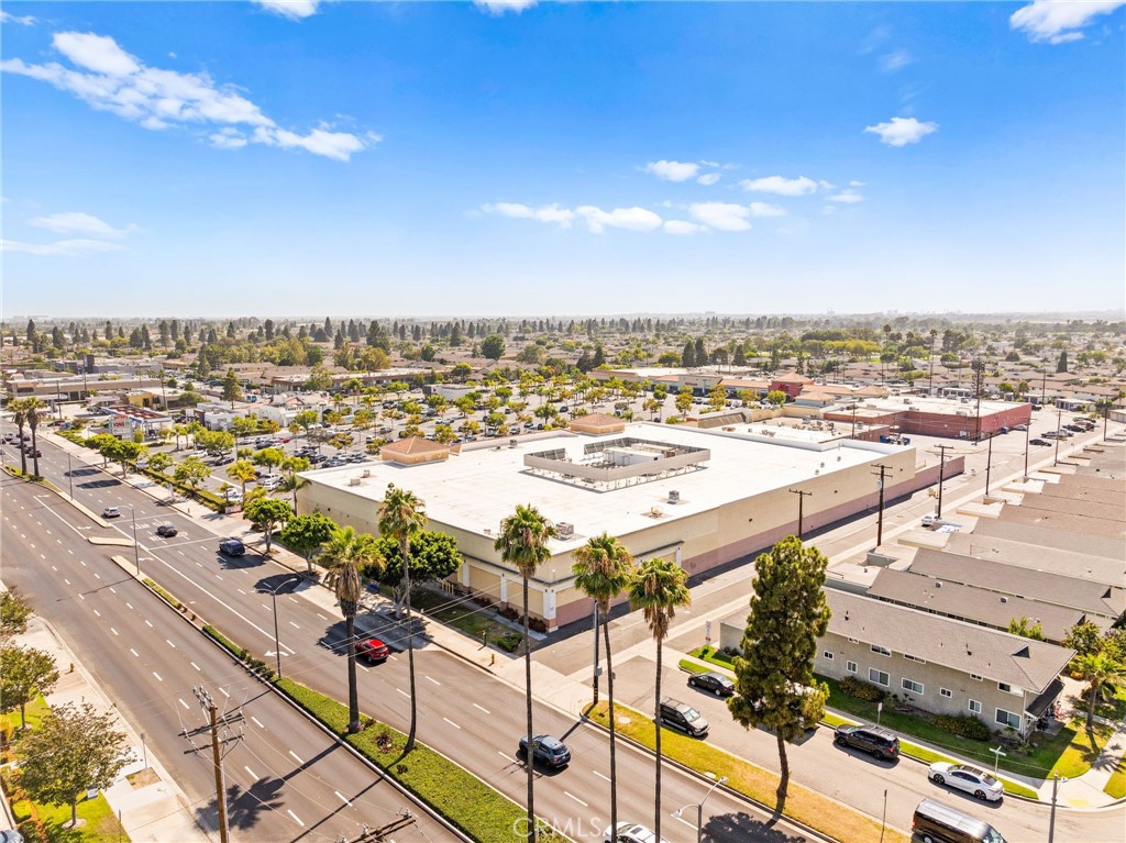 6051 Santa Barbara Avenue