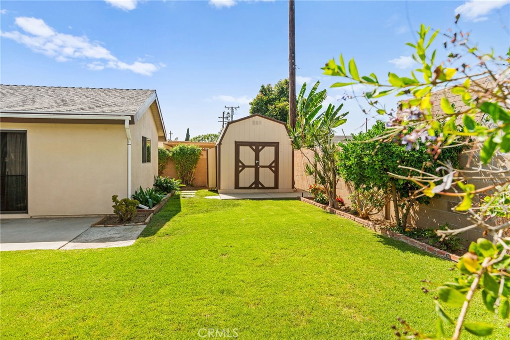 6051 Santa Barbara Avenue
