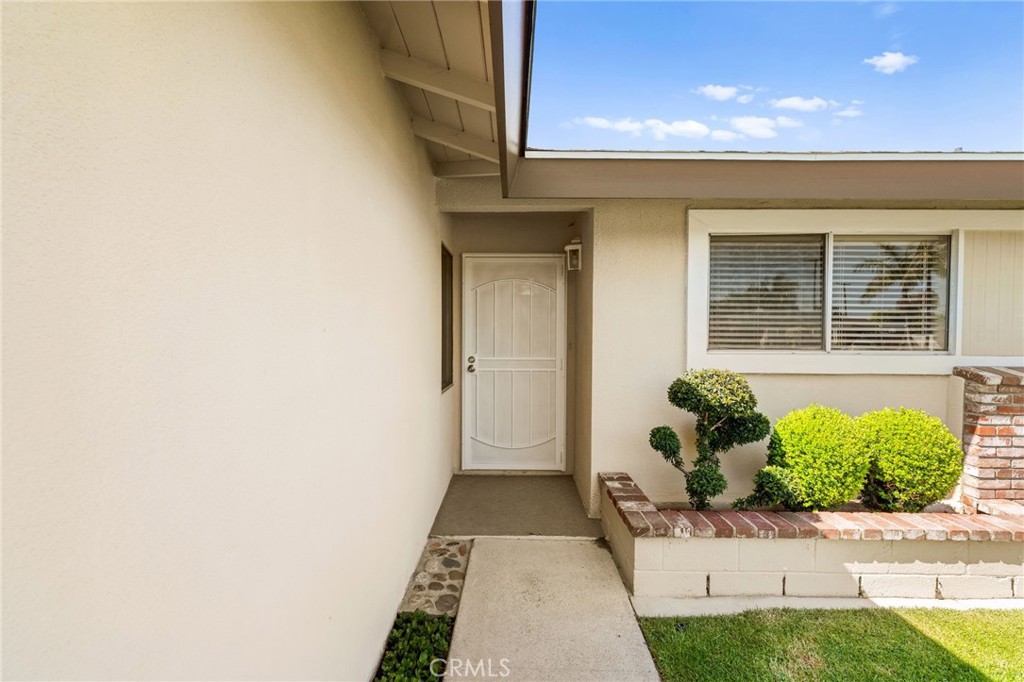 6051 Santa Barbara Avenue