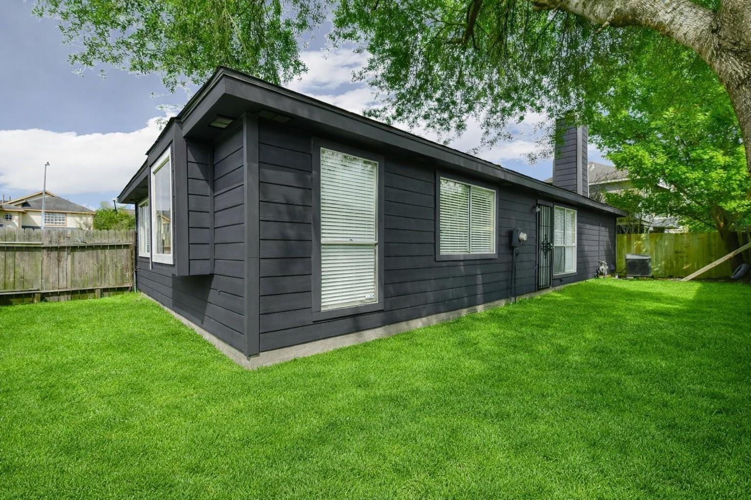 6325 Southwood Court N