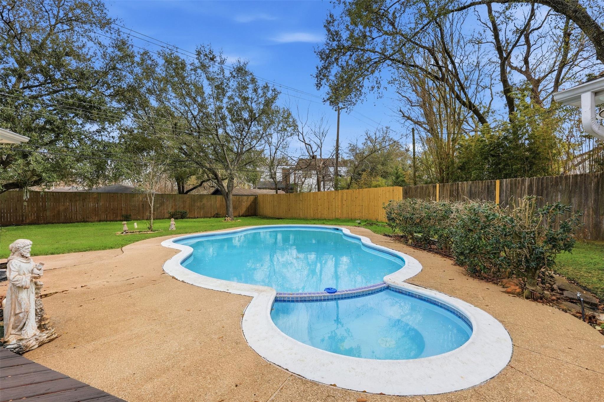 9323 Braes Bayou Drive