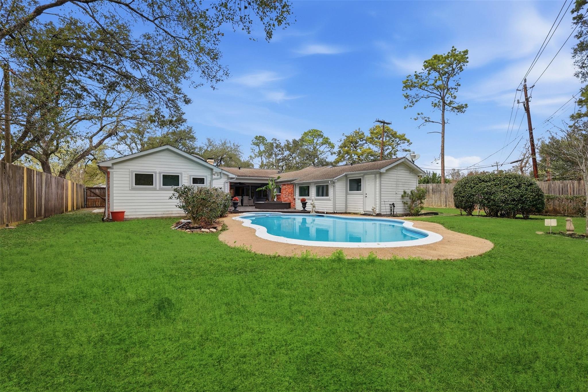 9323 Braes Bayou Drive