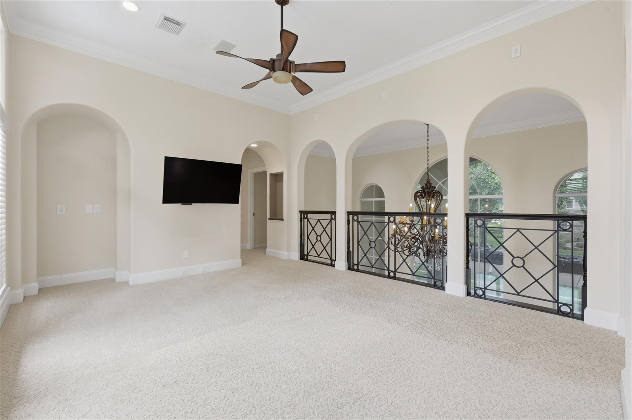 3315 Riviera Drive