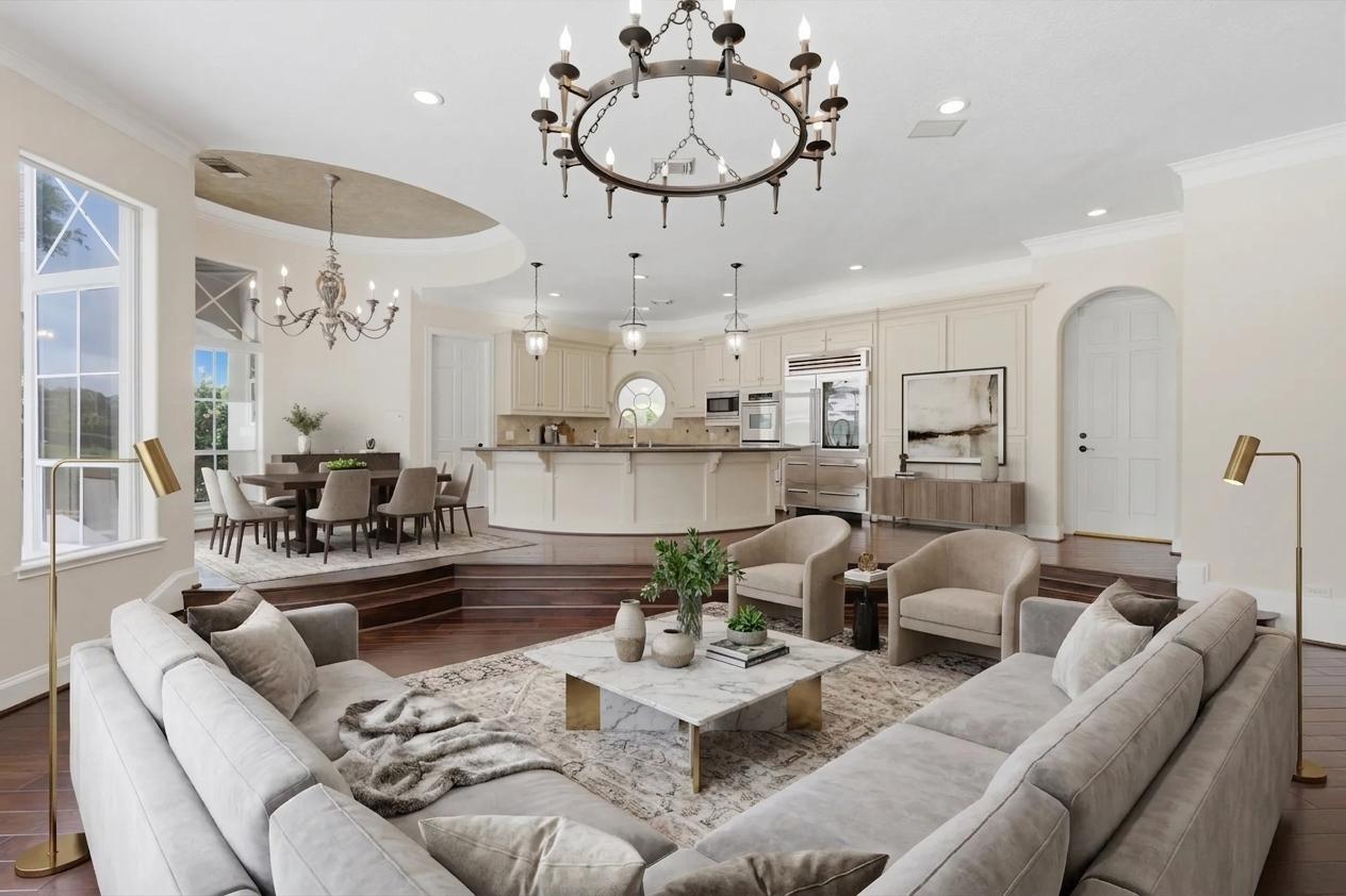 3315 Riviera Drive