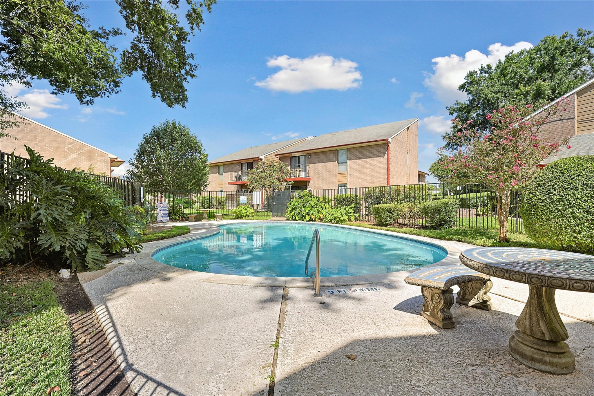 12955 Woodforest Boulevard # 19