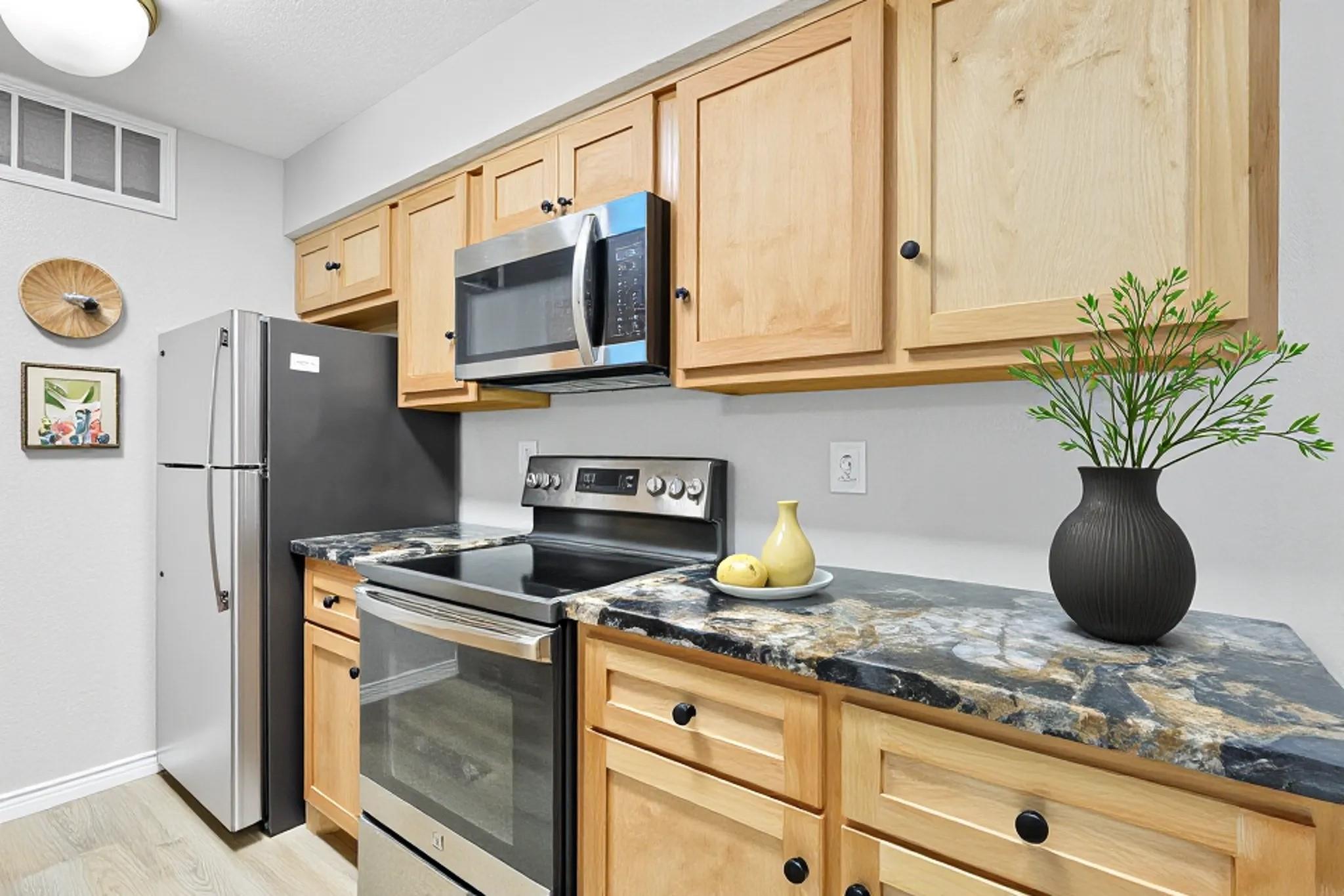 12955 Woodforest Boulevard # 19