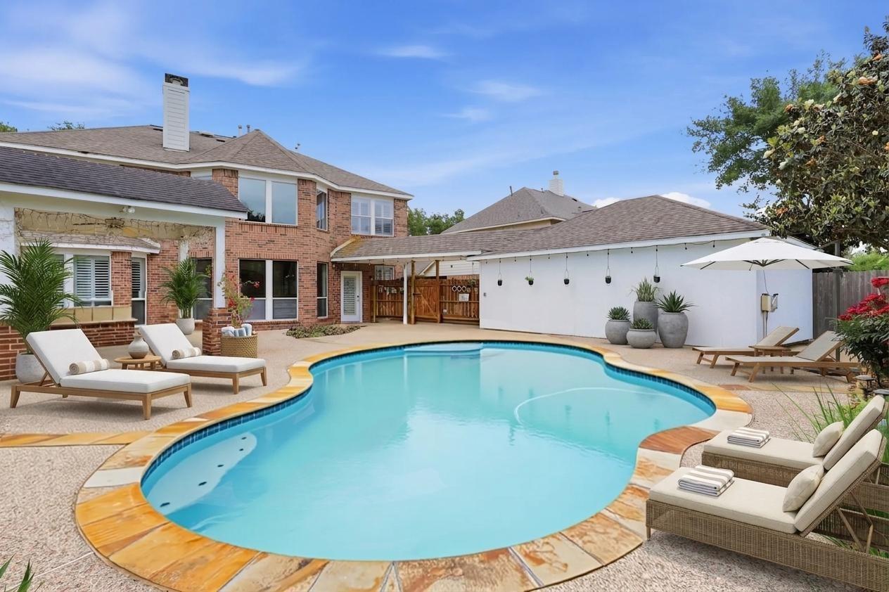 26227 Bright Dawn Court