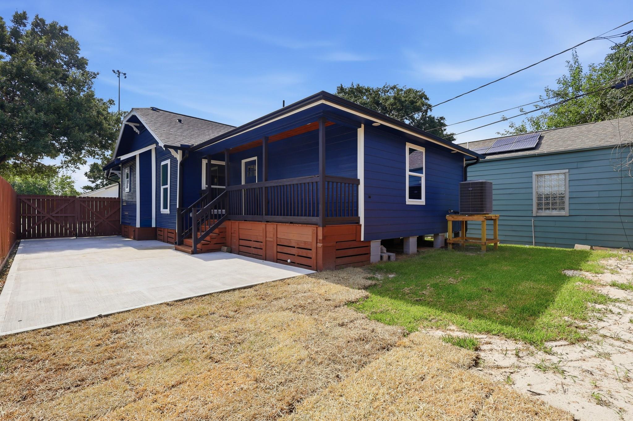 105 Opal Court