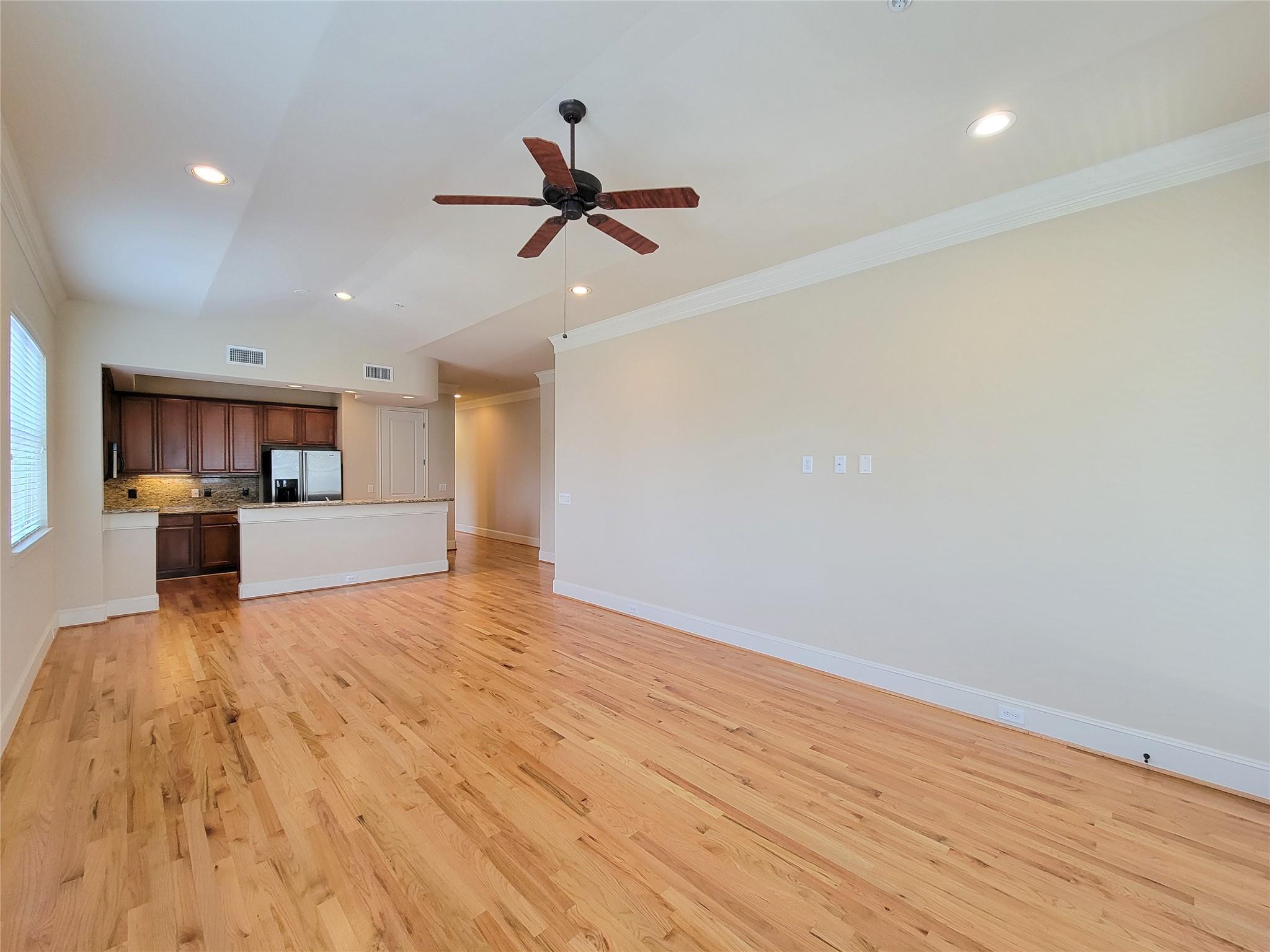 58 Briar Hollow Lane # 408