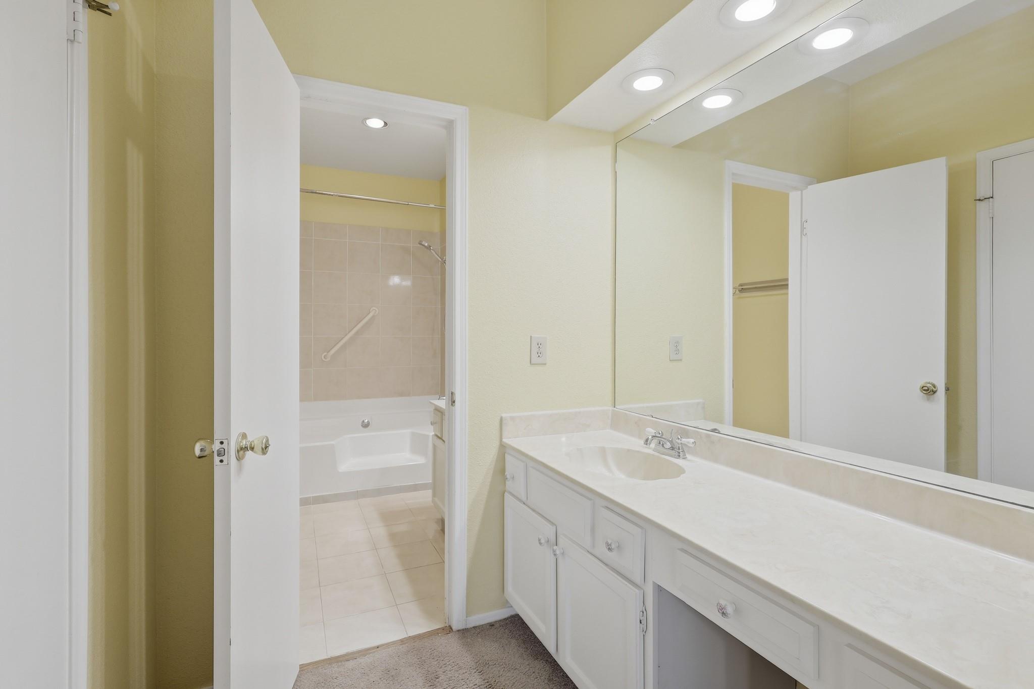 506 Wilcrest Drive # 506