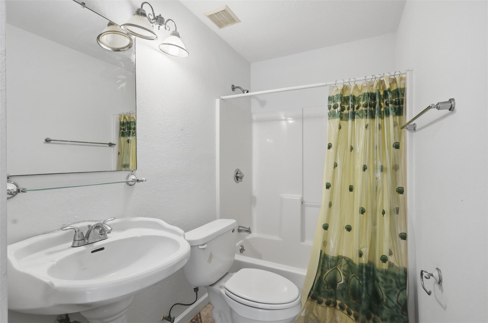 3834 Quail Hollow Drive