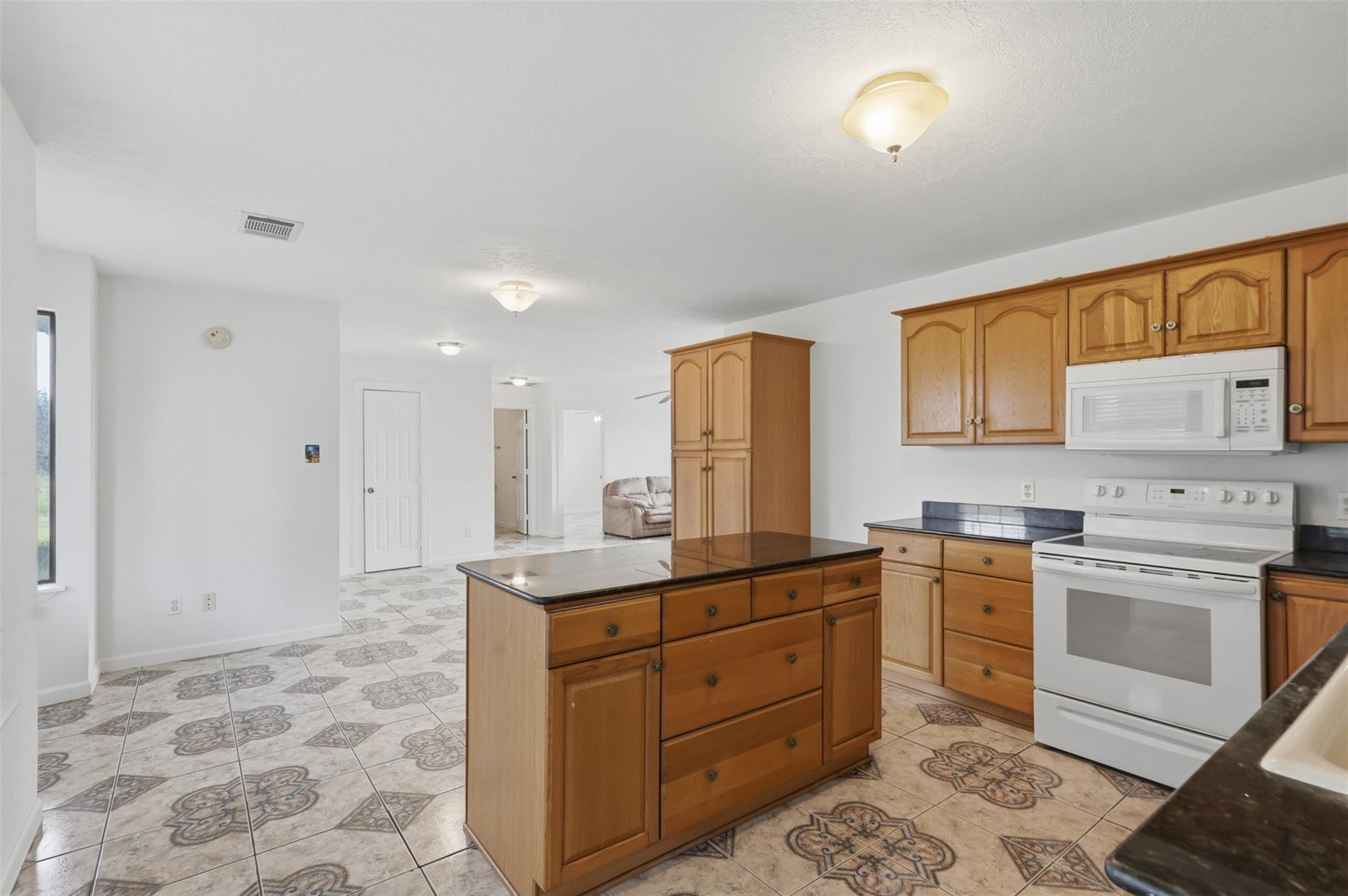3834 Quail Hollow Drive