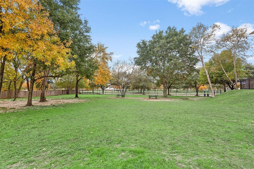 2135 Stacy Knoll