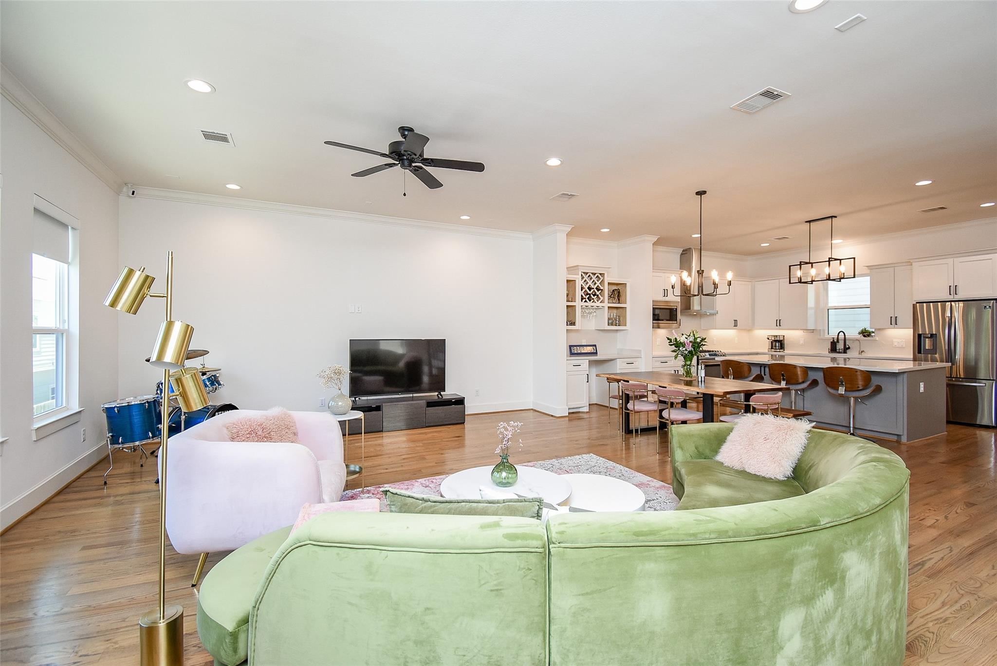 918 W 25th Street Unit: E