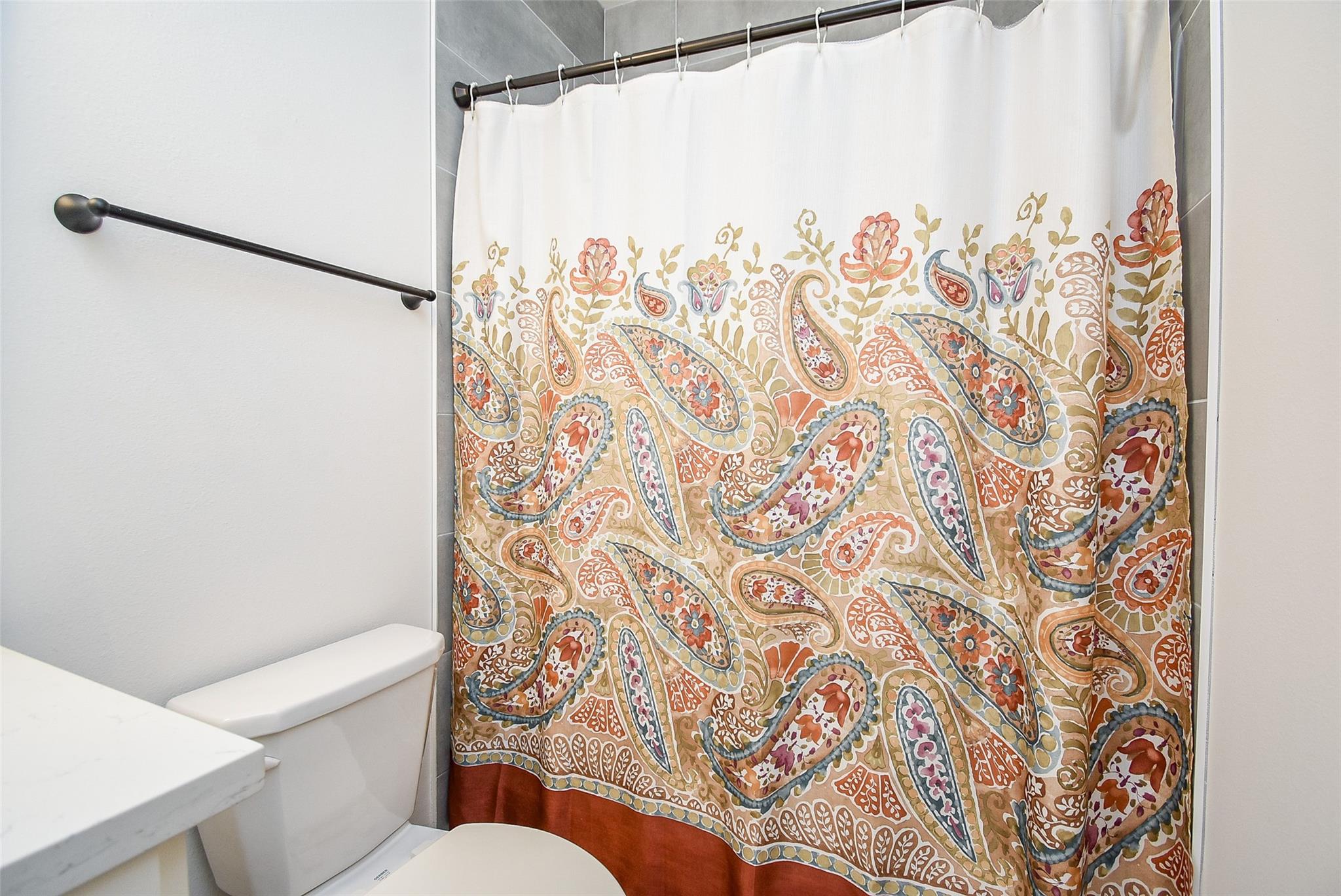 918 W 25th Street Unit: E