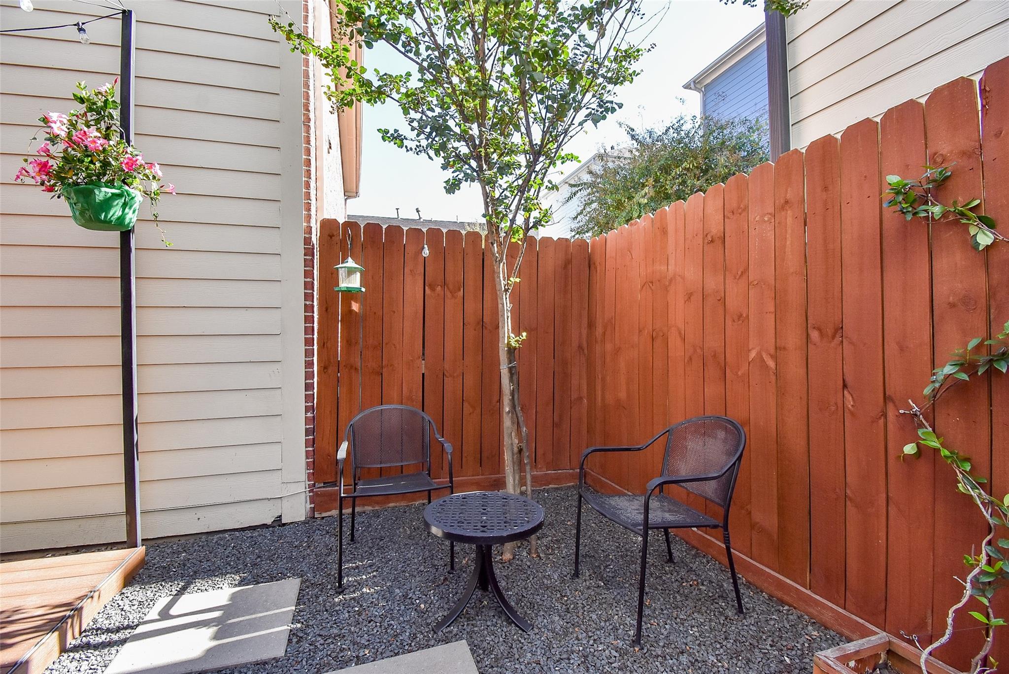 918 W 25th Street Unit: E