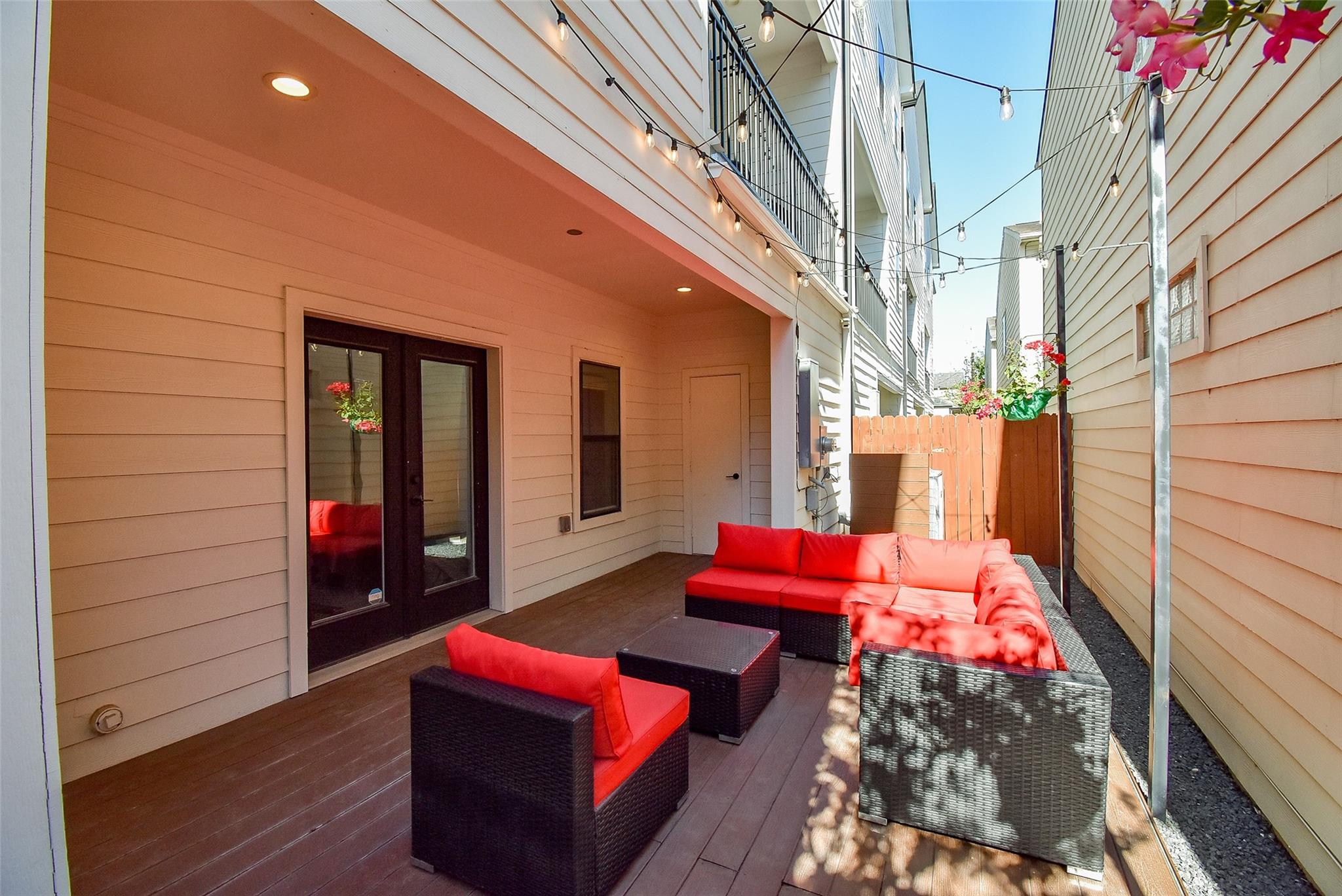 918 W 25th Street Unit: E