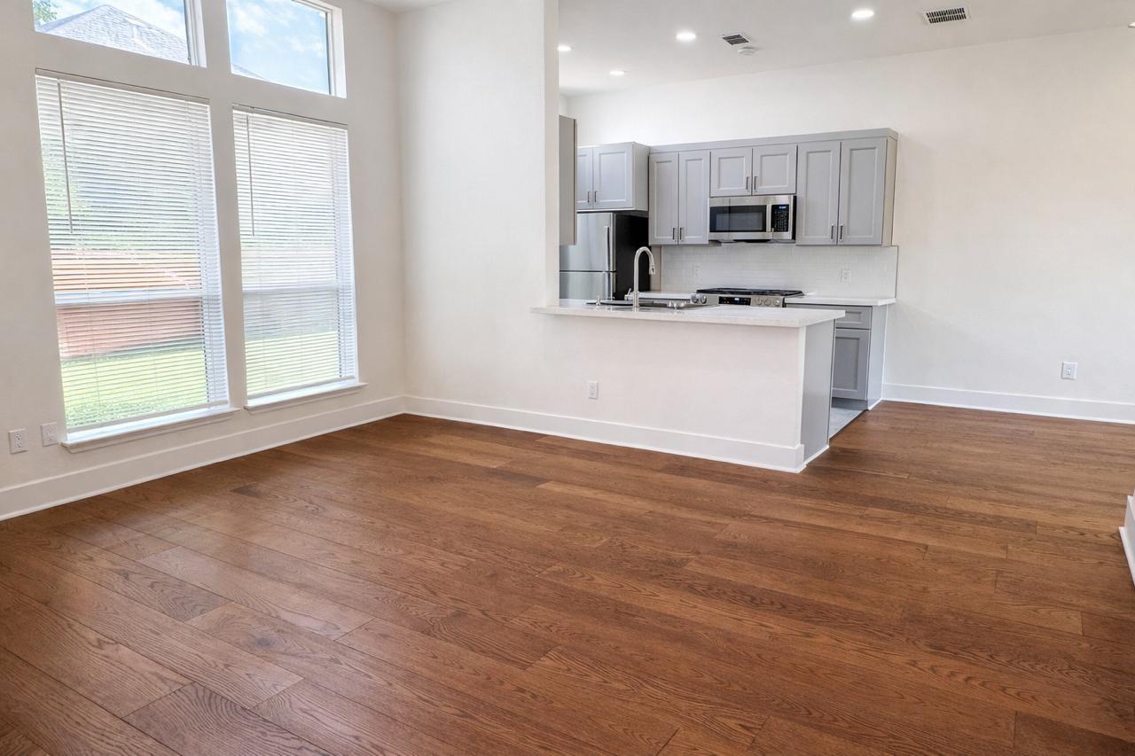 6327 Southwood Court N