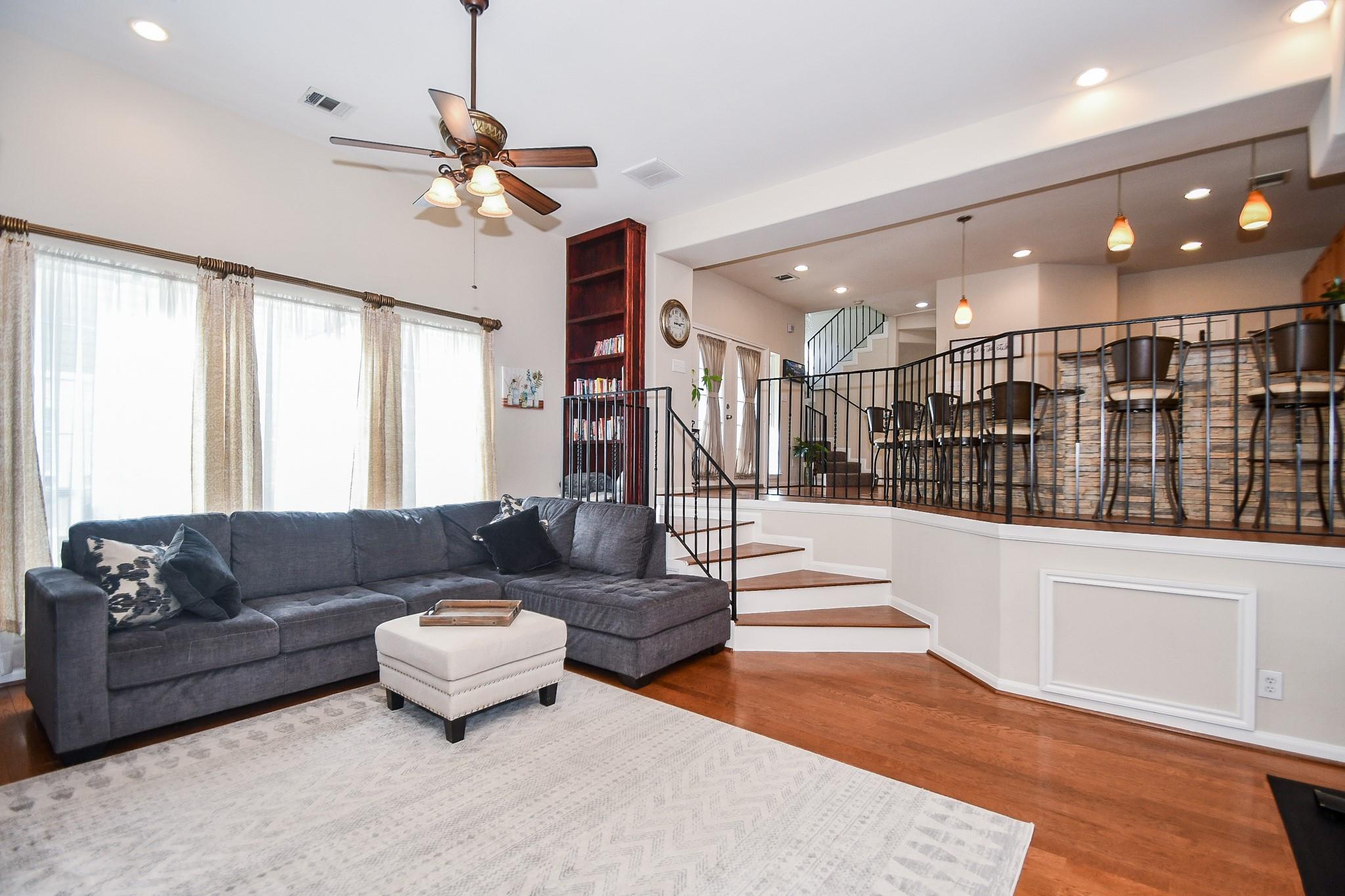 1129 W 15th 1/2 Street # B