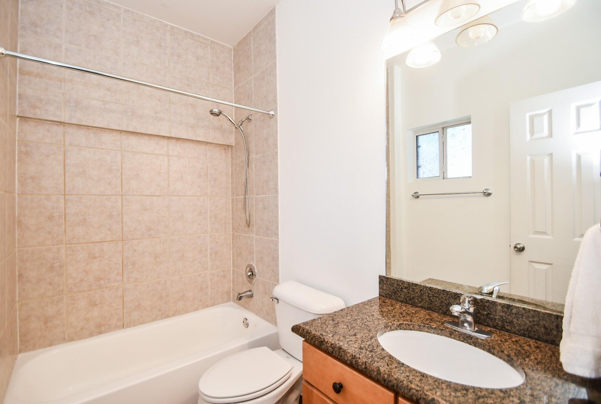 1129 W 15th 1/2 Street # B