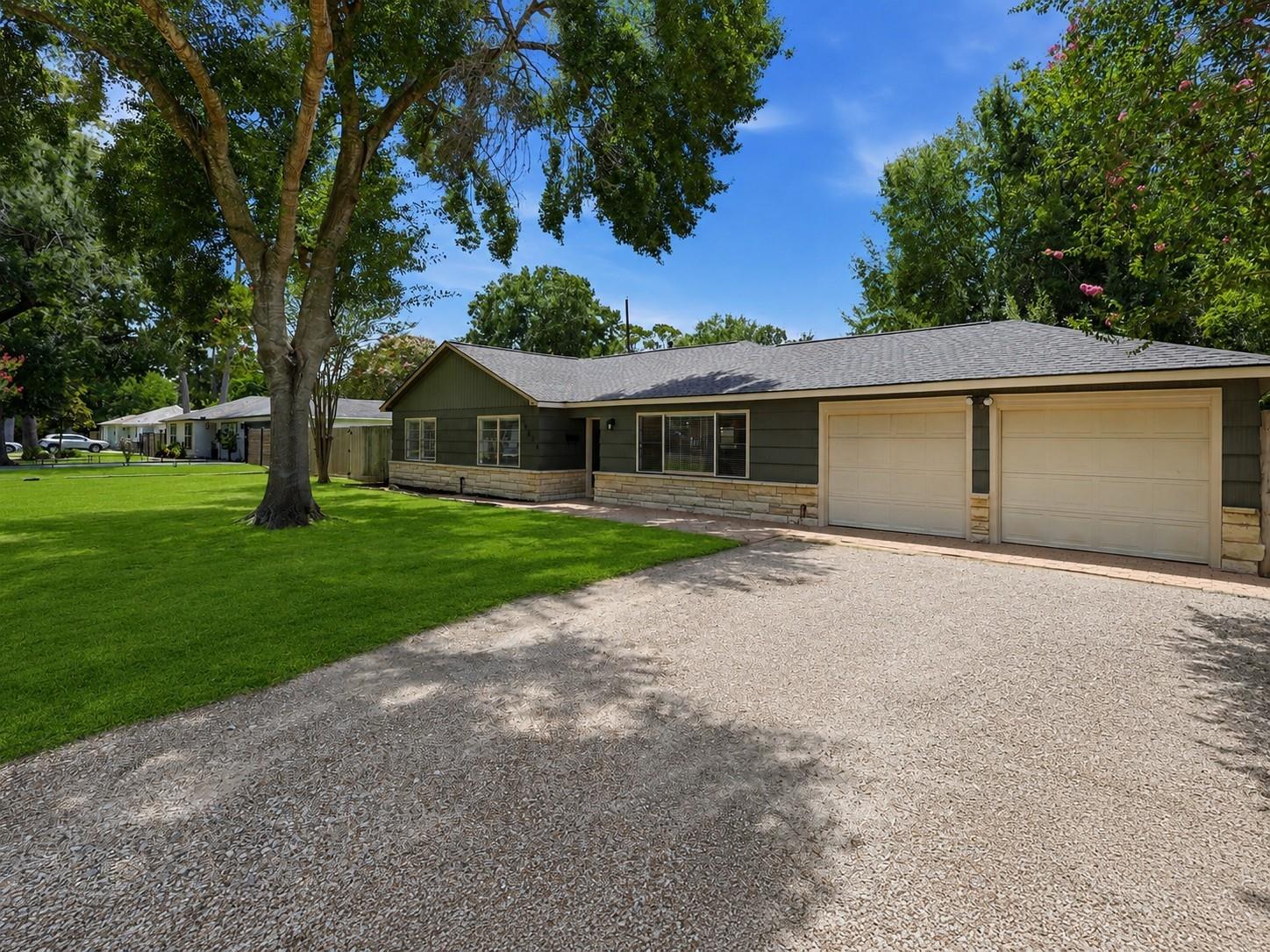 10033 Whiteside Lane