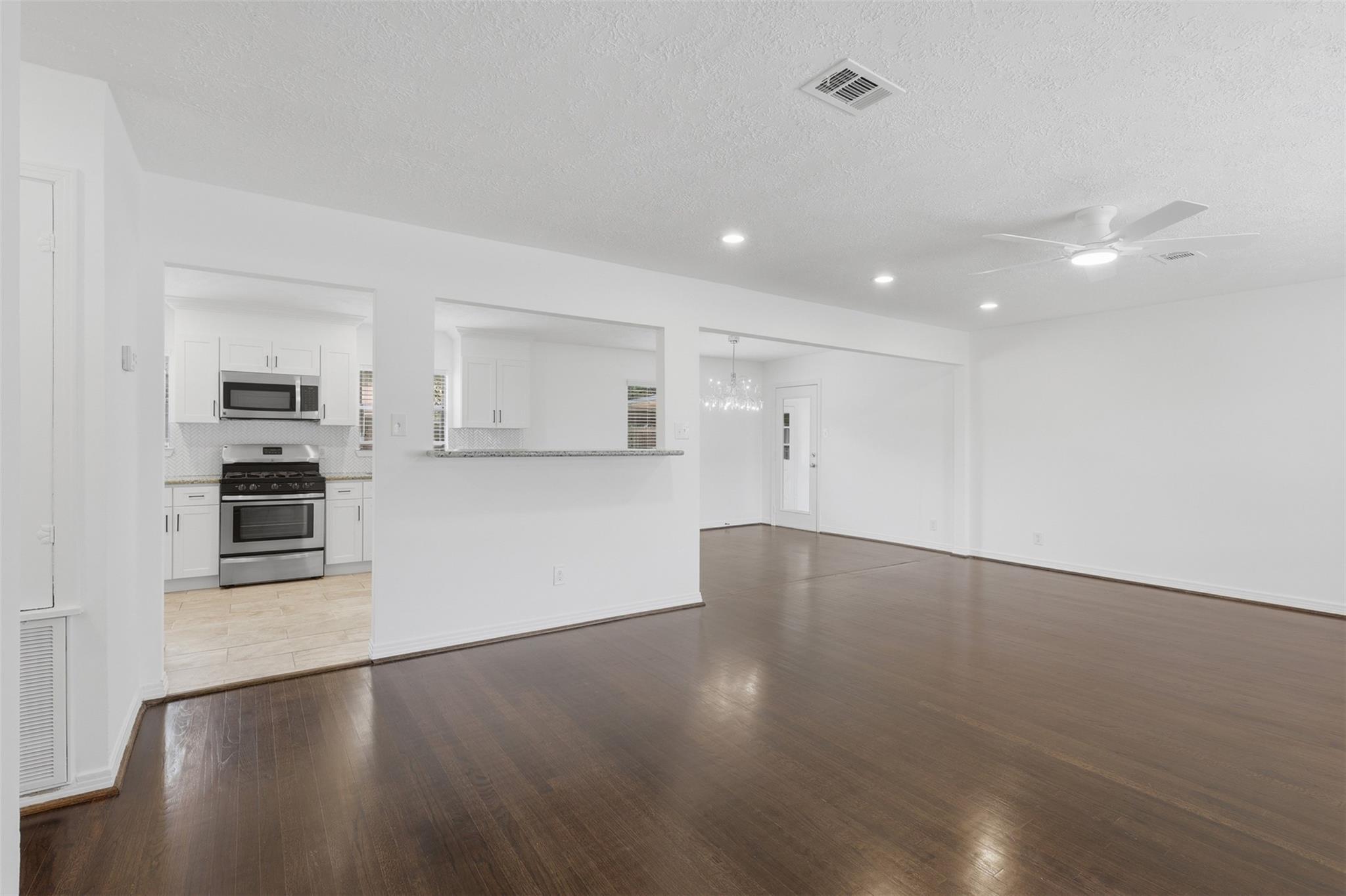 10033 Whiteside Lane
