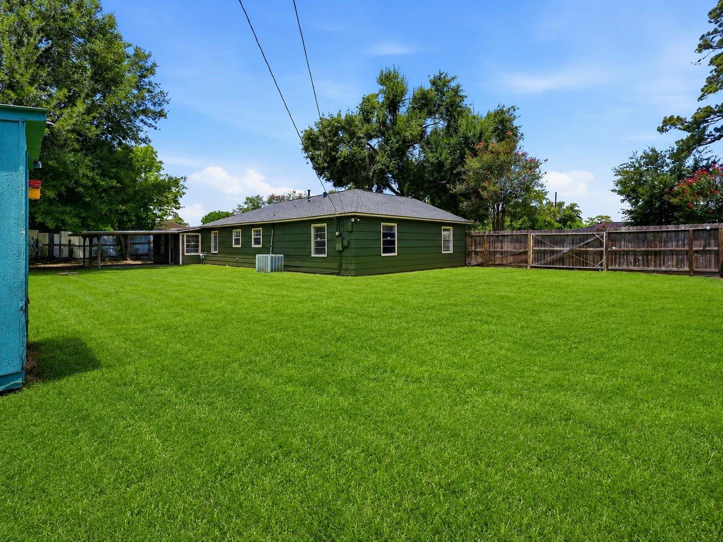 10033 Whiteside Lane