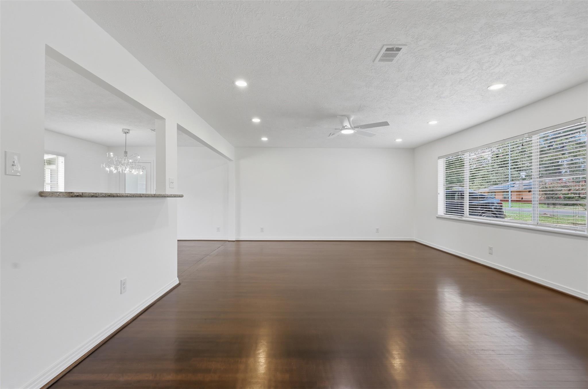 10033 Whiteside Lane