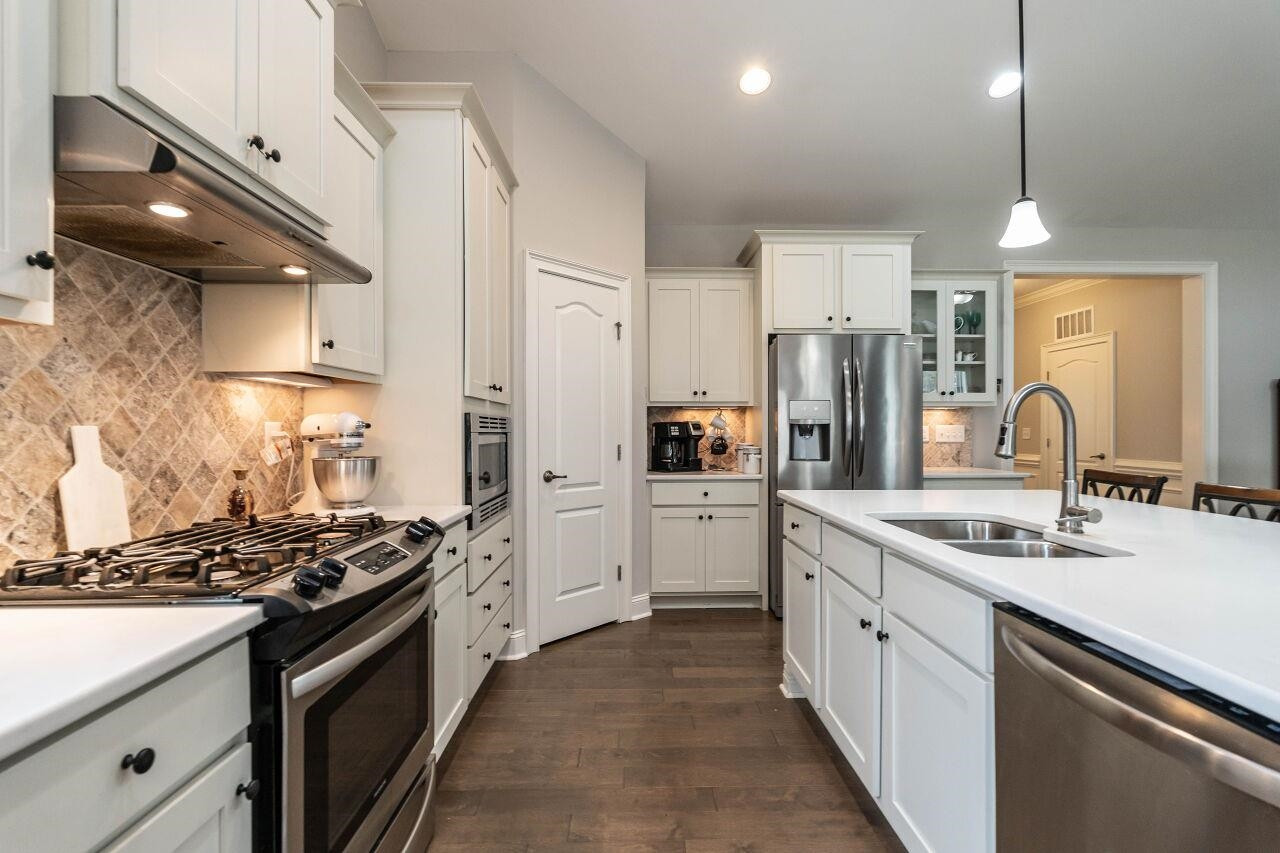 395 Apalachia Lake Drive