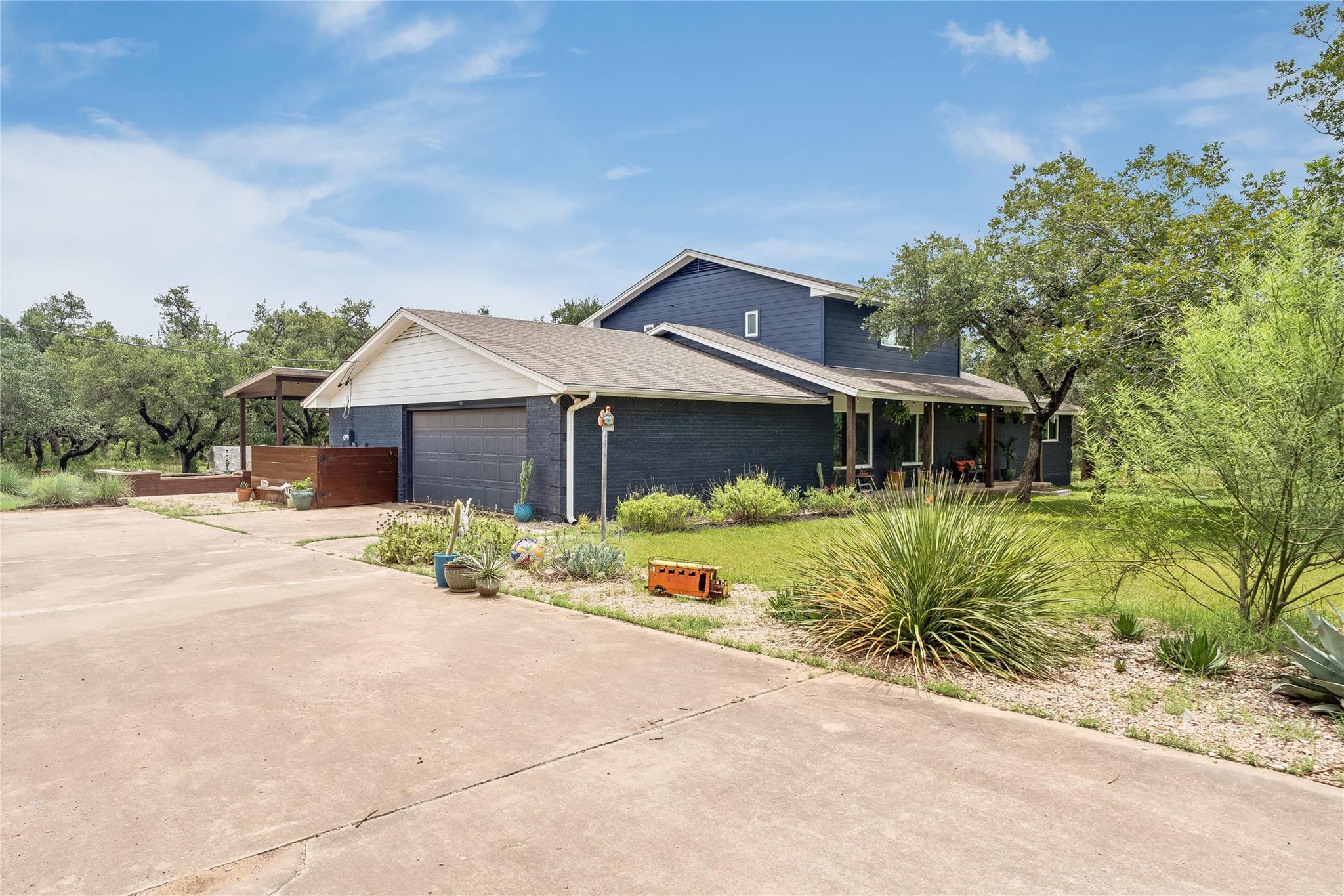 10133 Oliver DR