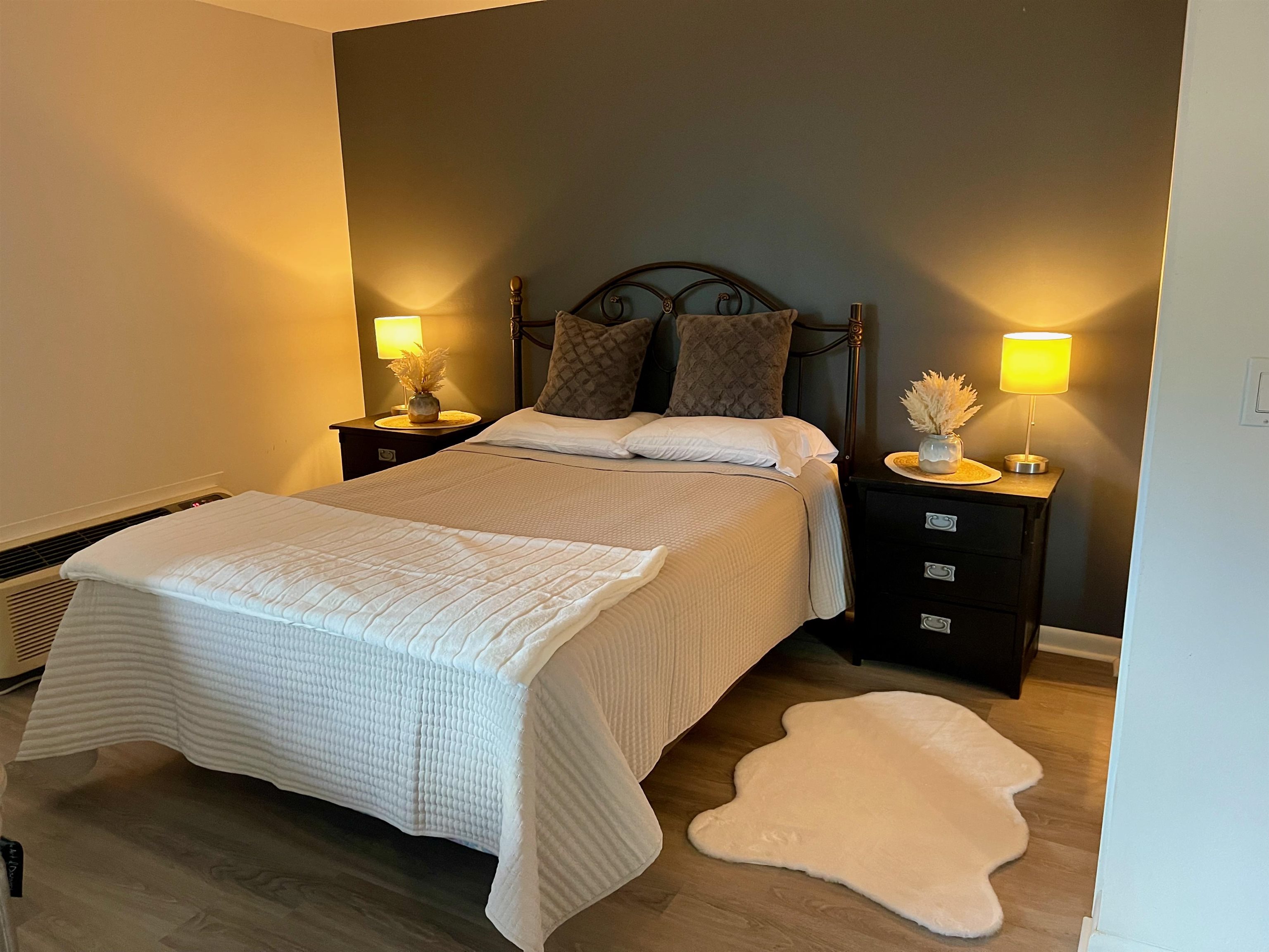 131 Lake Street Unit: 301