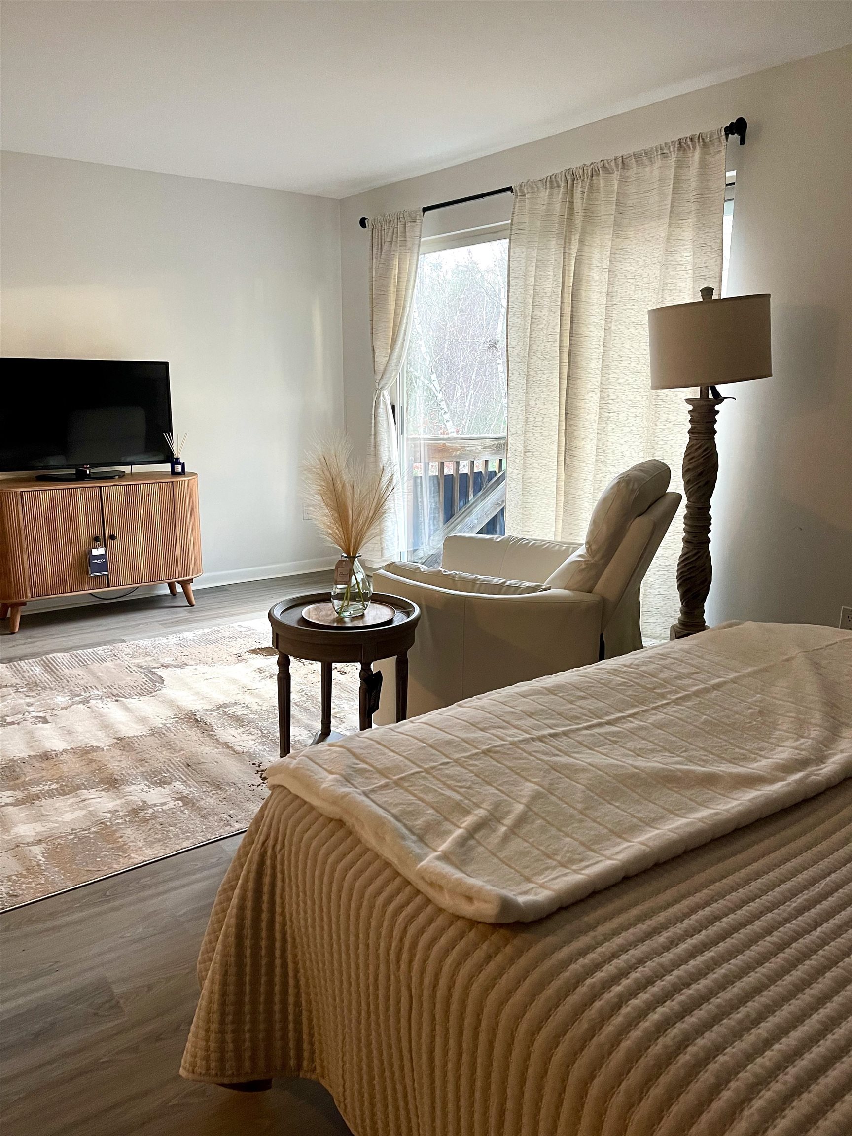 131 Lake Street Unit: 301