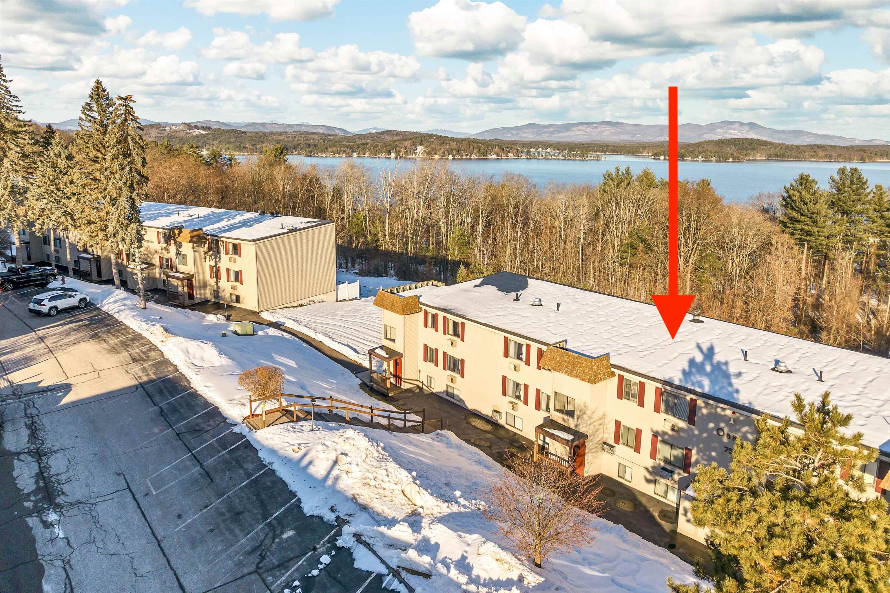 75 Treetop Circle Unit: 33