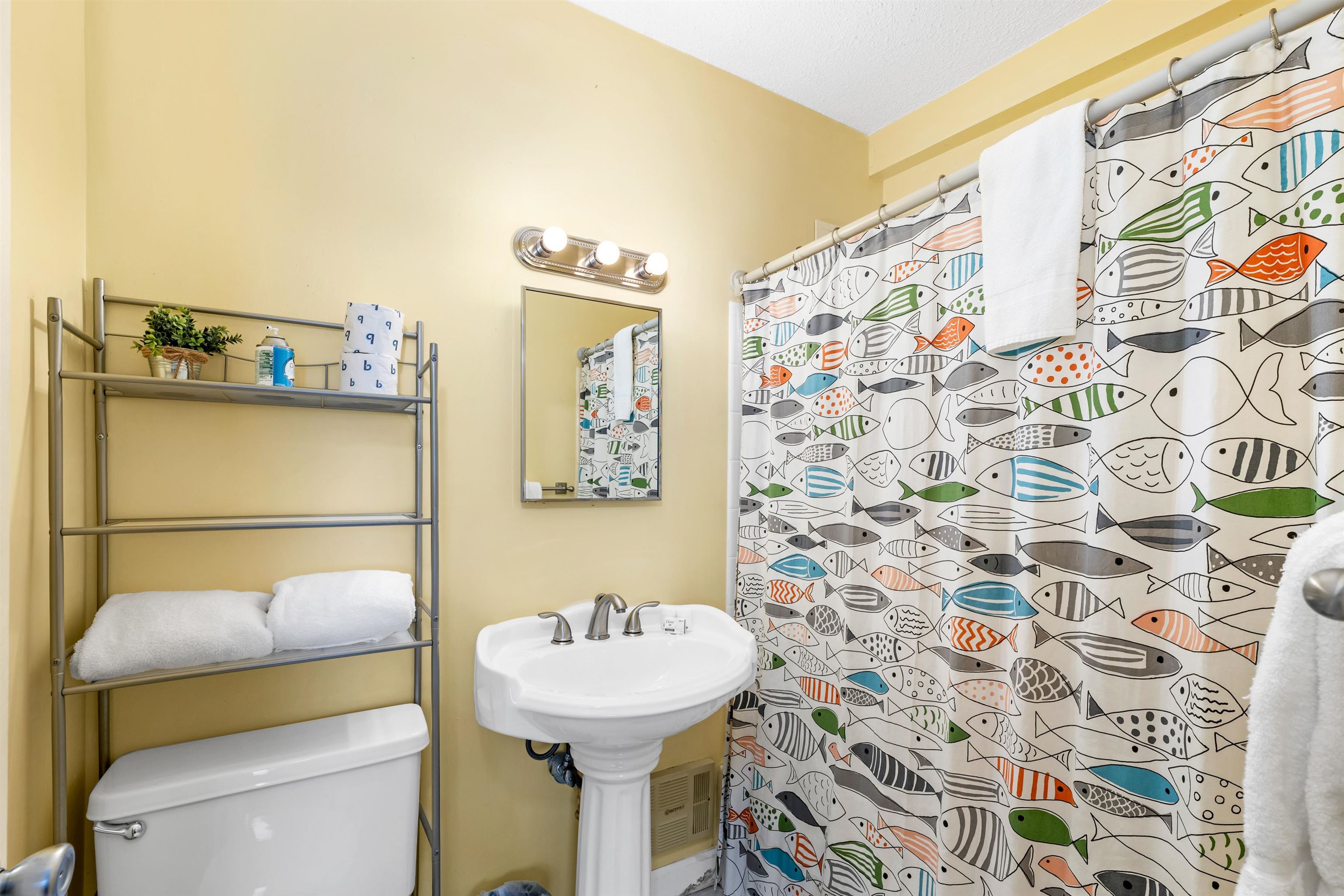 75 Treetop Circle Unit: 33