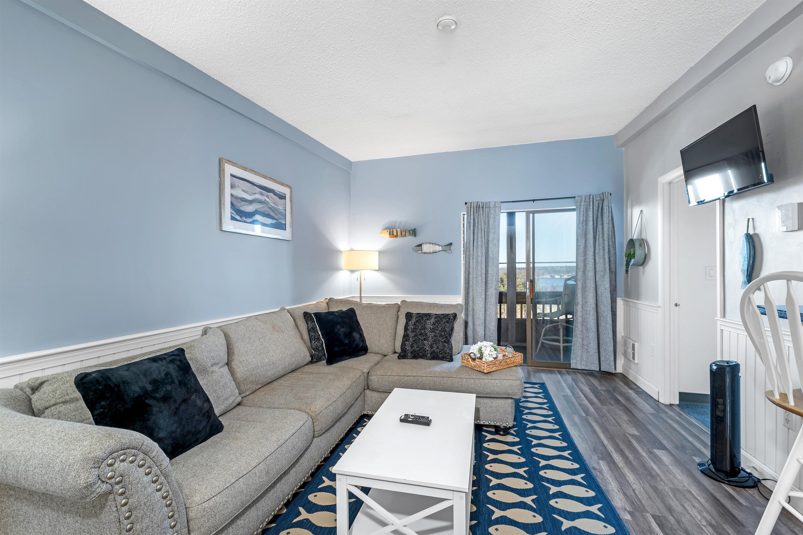 75 Treetop Circle Unit: 33