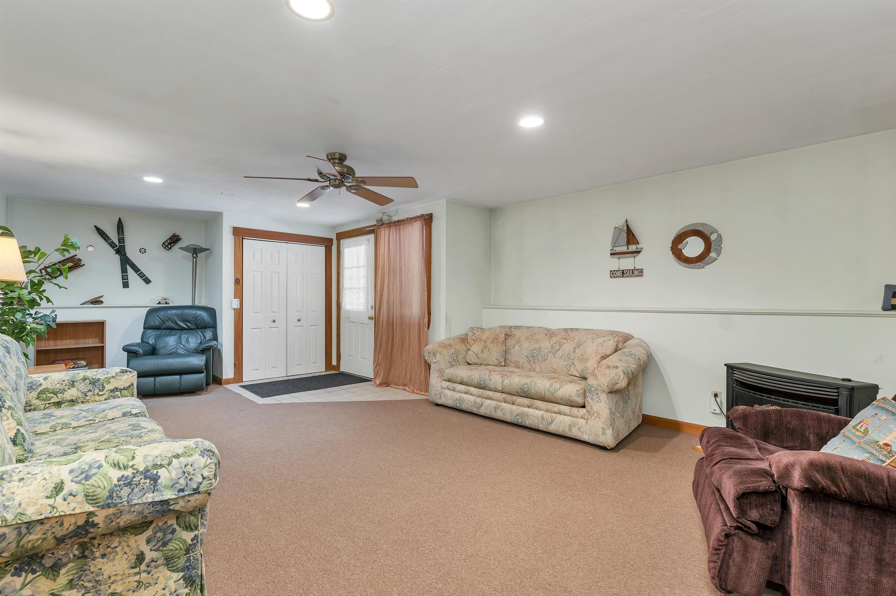 4 Brookside Road