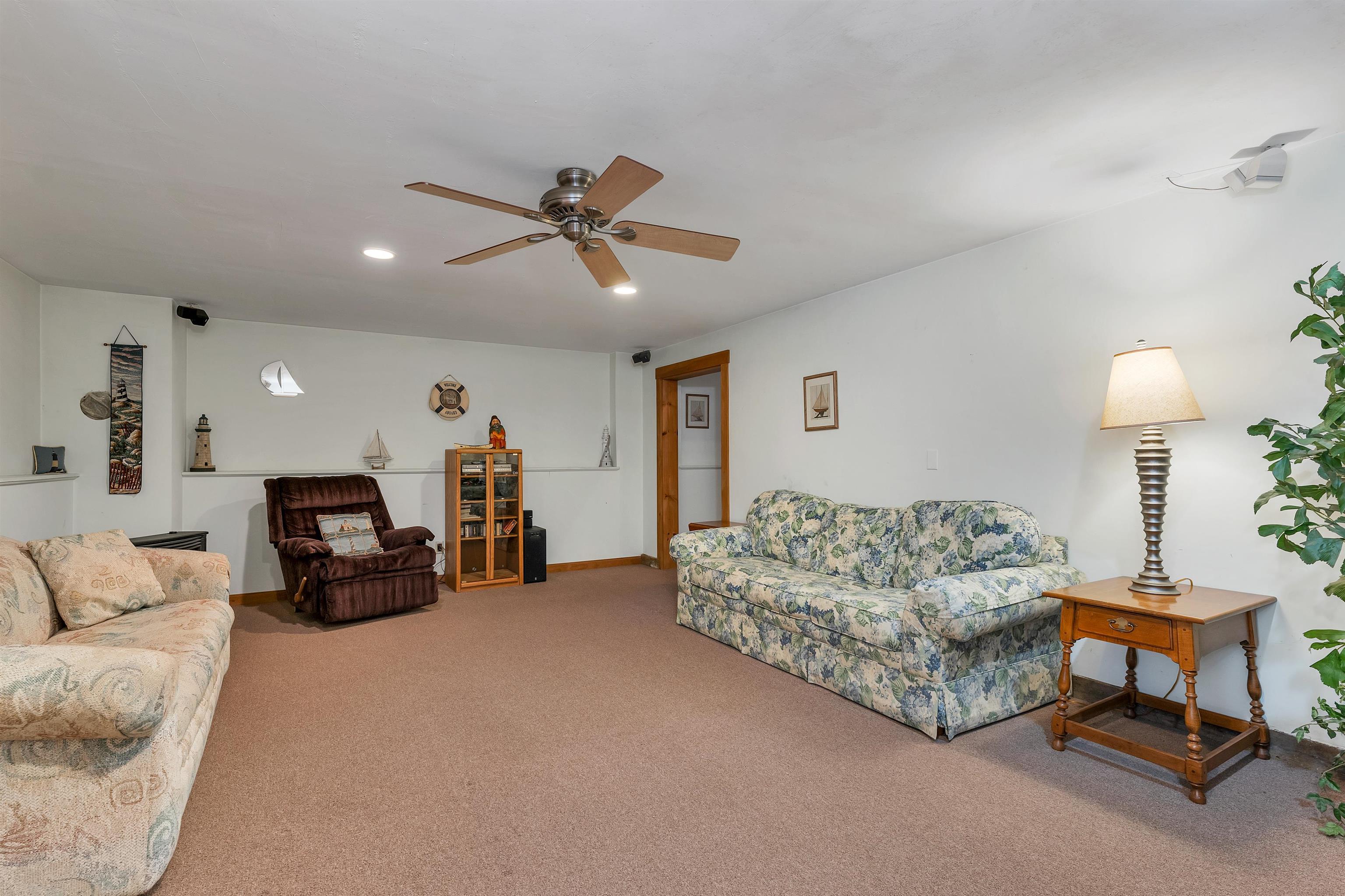 4 Brookside Road