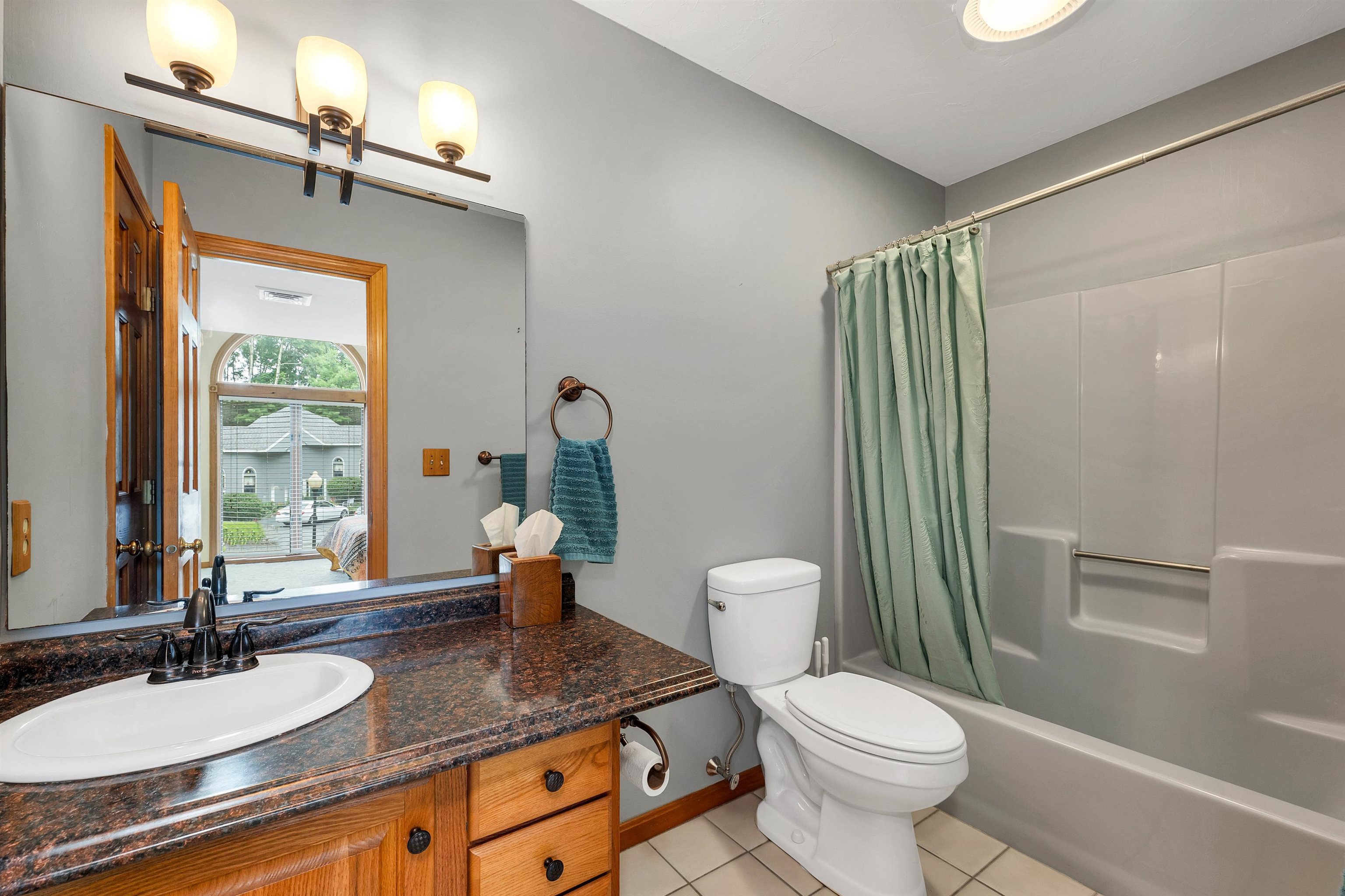 22 Nestledown Drive Unit: # A