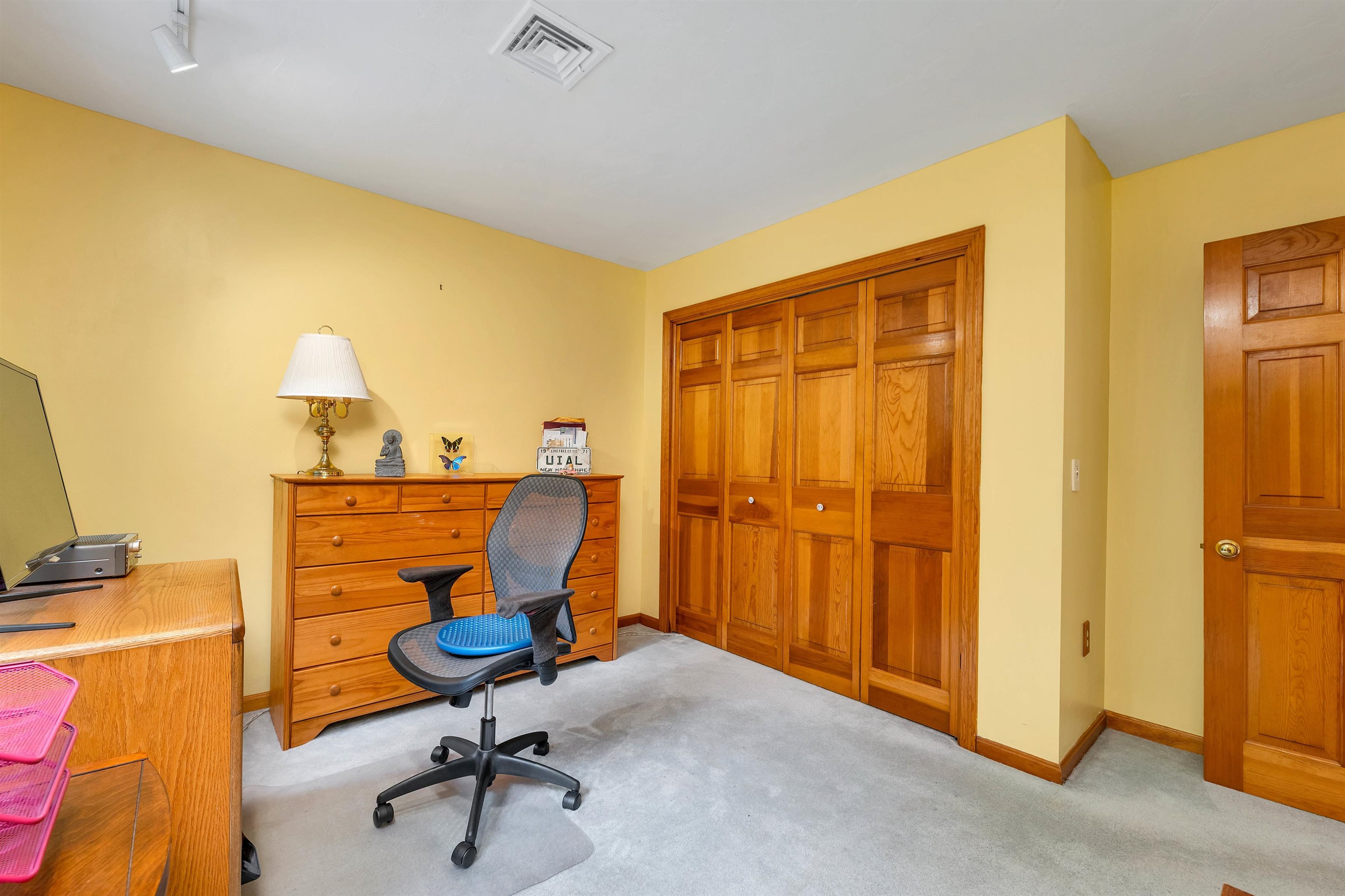 22 Nestledown Drive Unit: # A