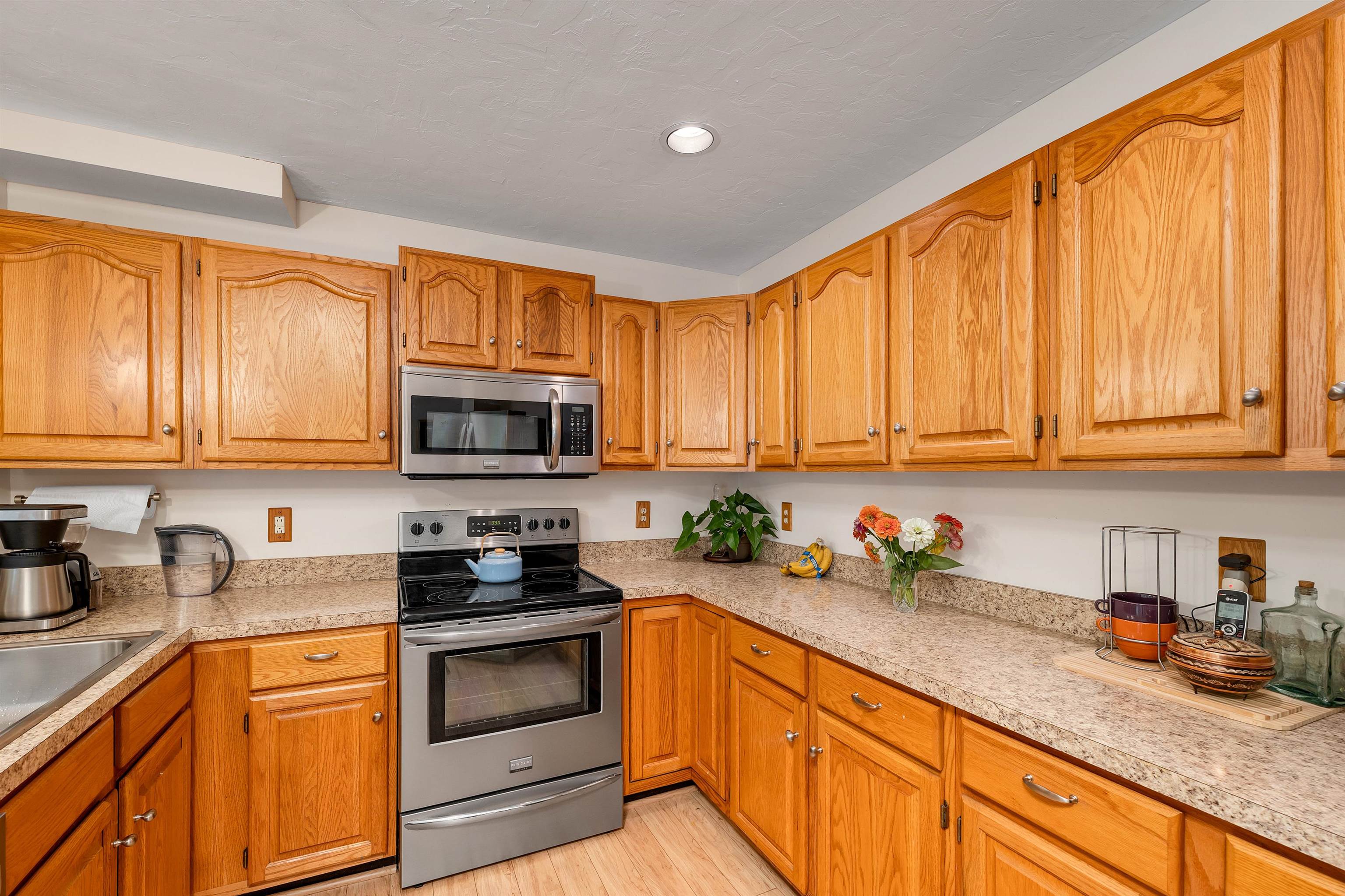 22 Nestledown Drive Unit: # A