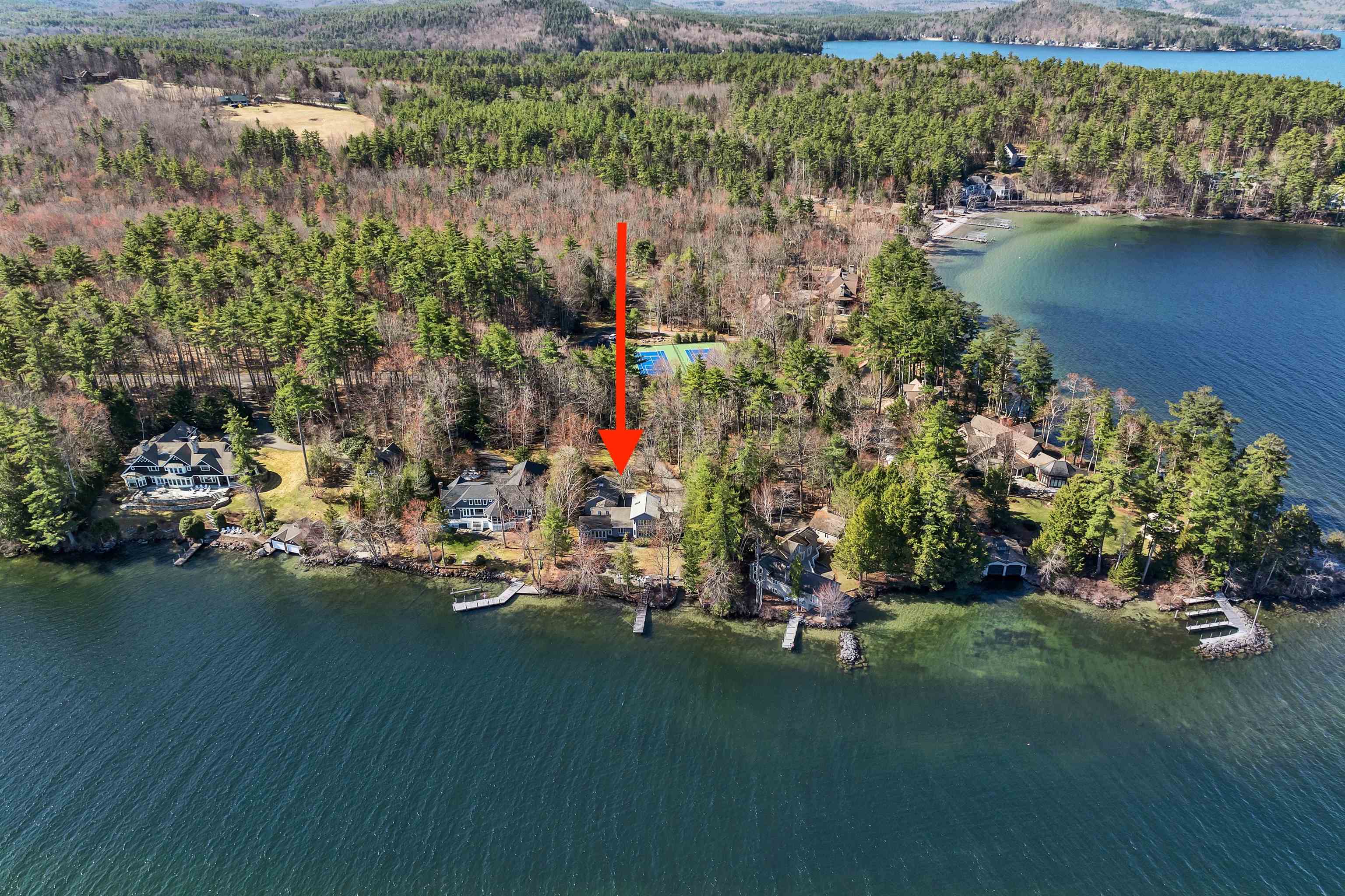 122 Pipers Point Lane