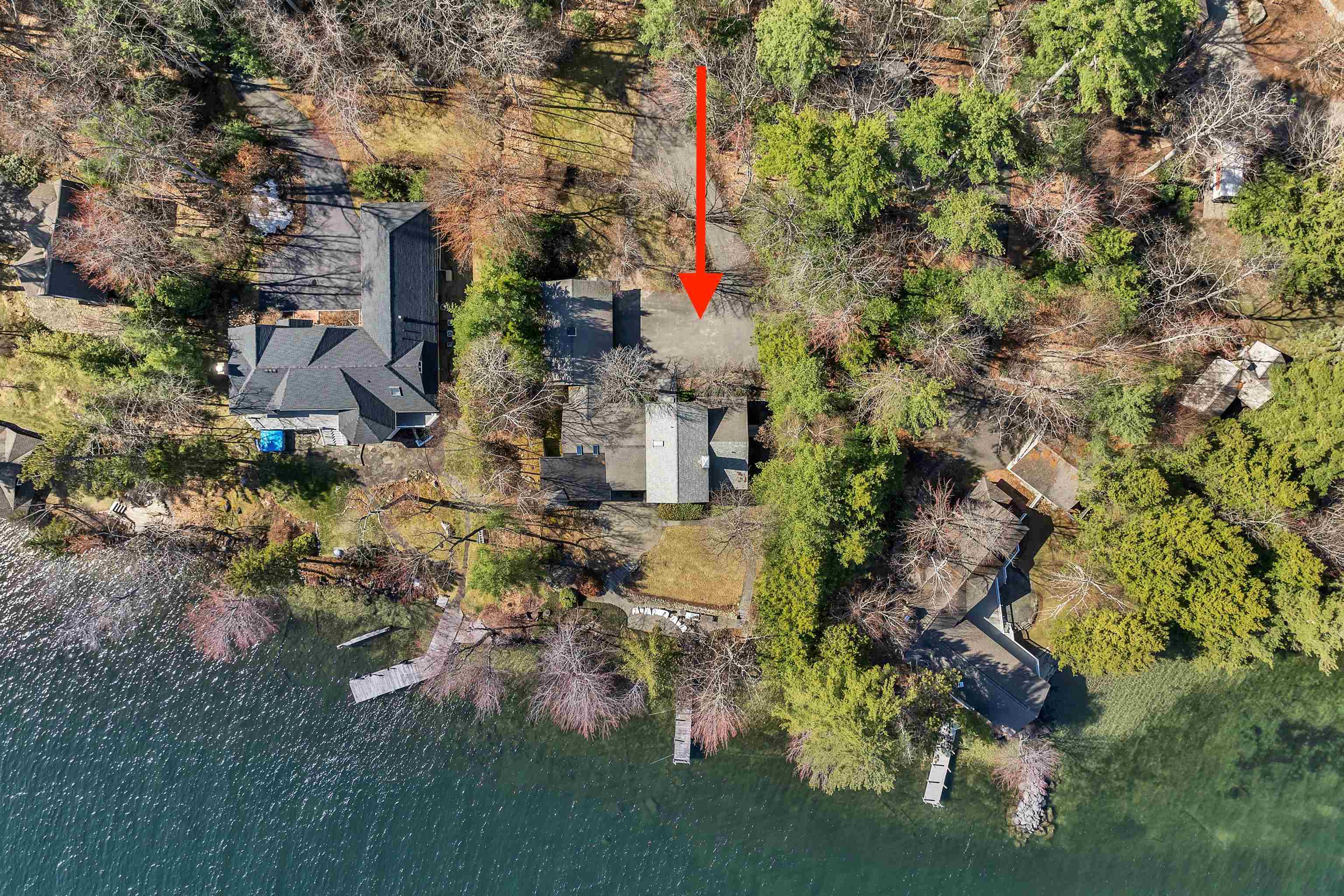 122 Pipers Point Lane