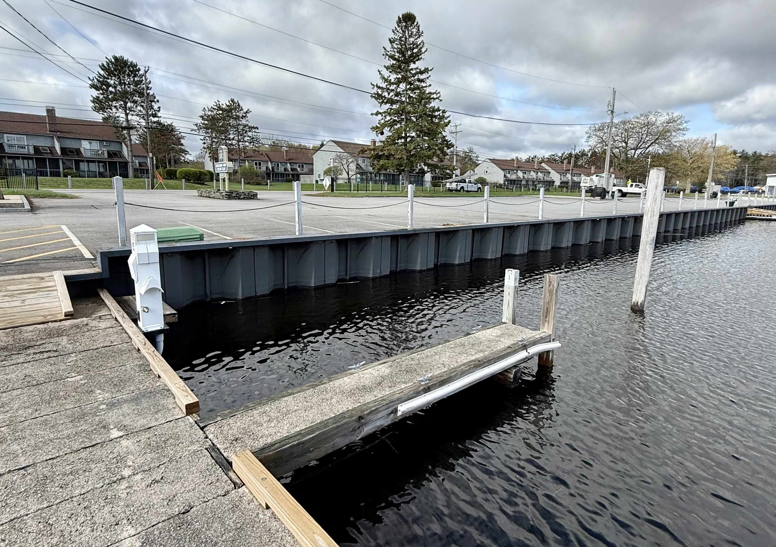 73 Weirs Road Unit: E-1