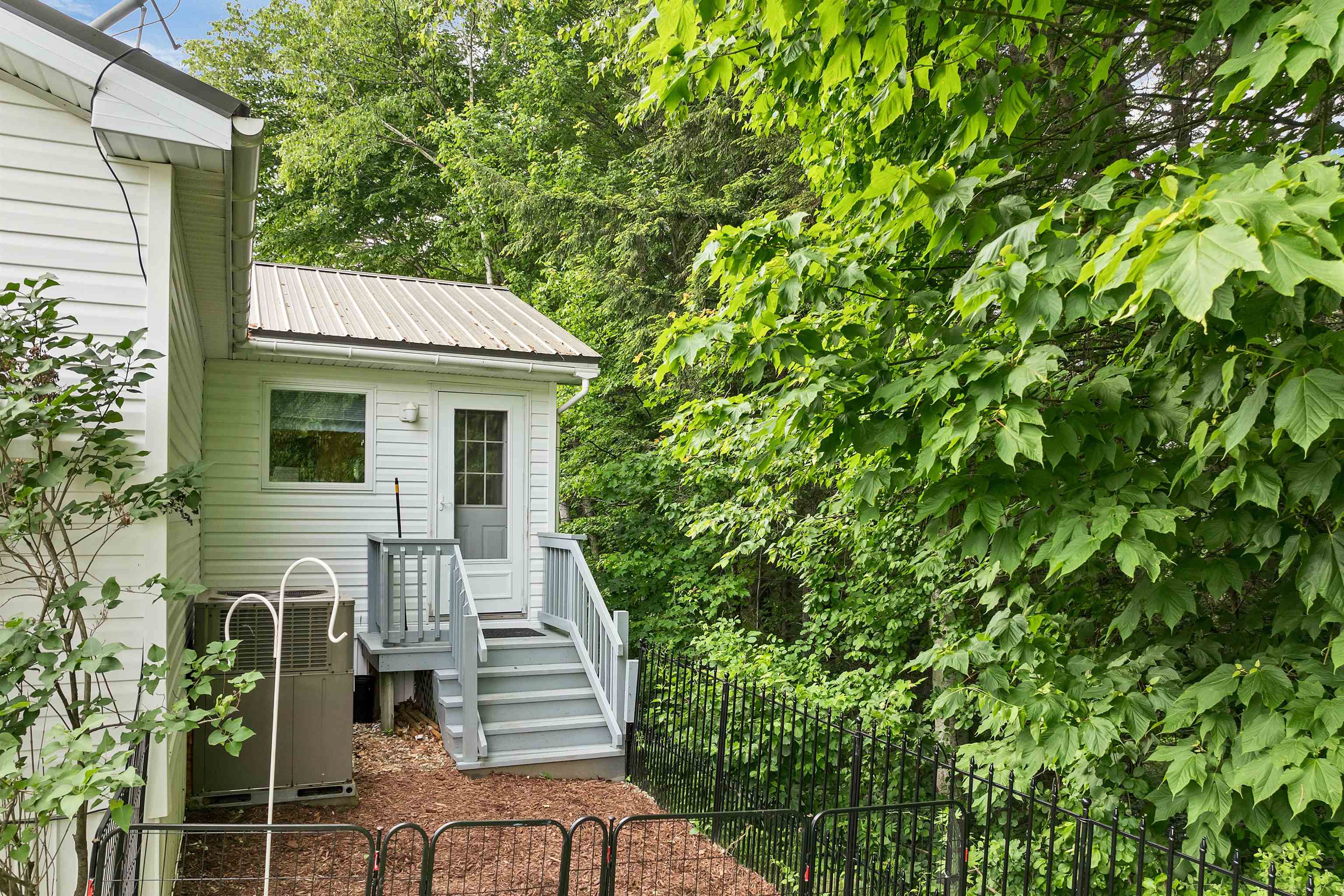 638 Benton Drive