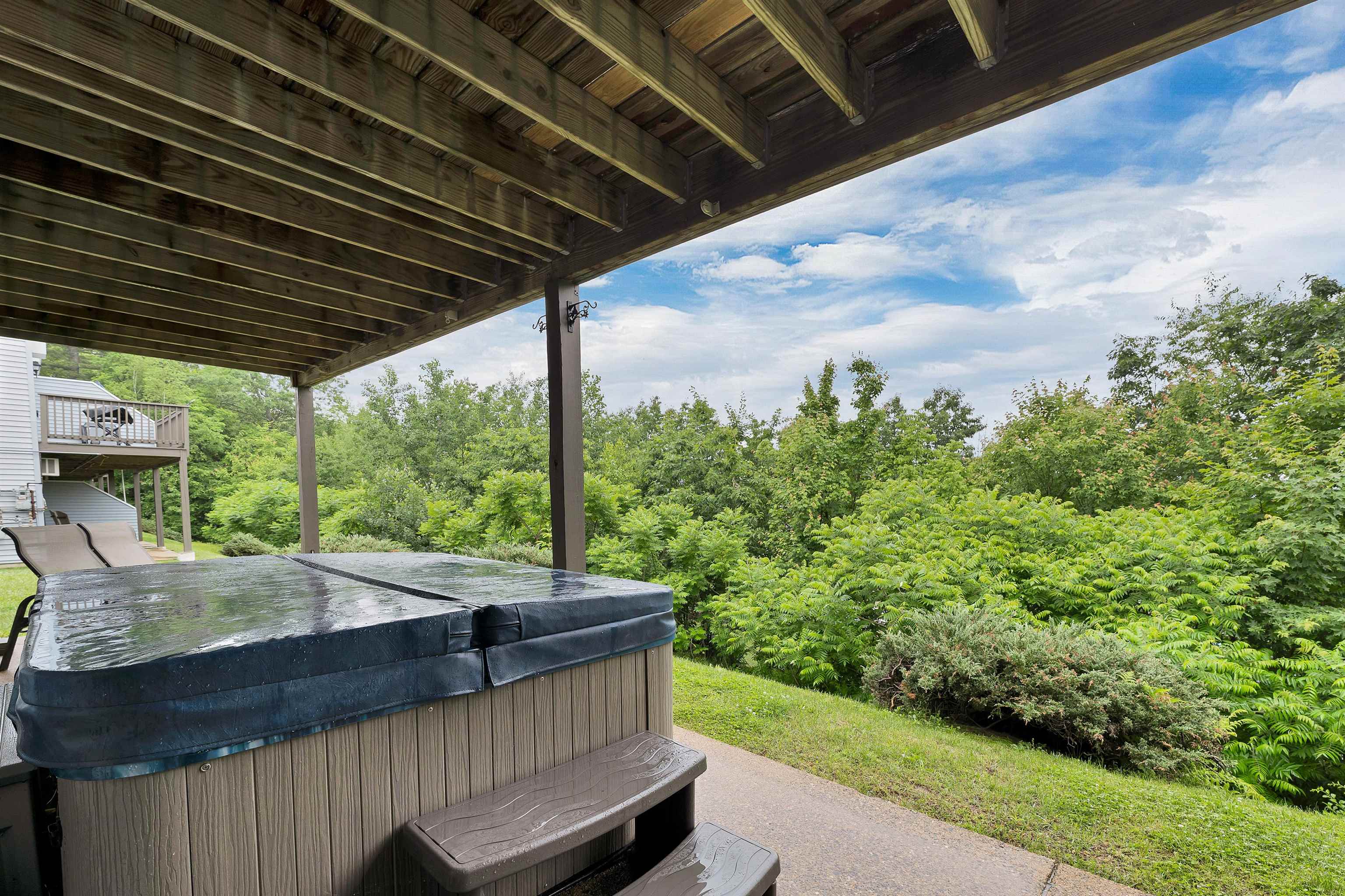 53 Evergreens Drive Unit: 3