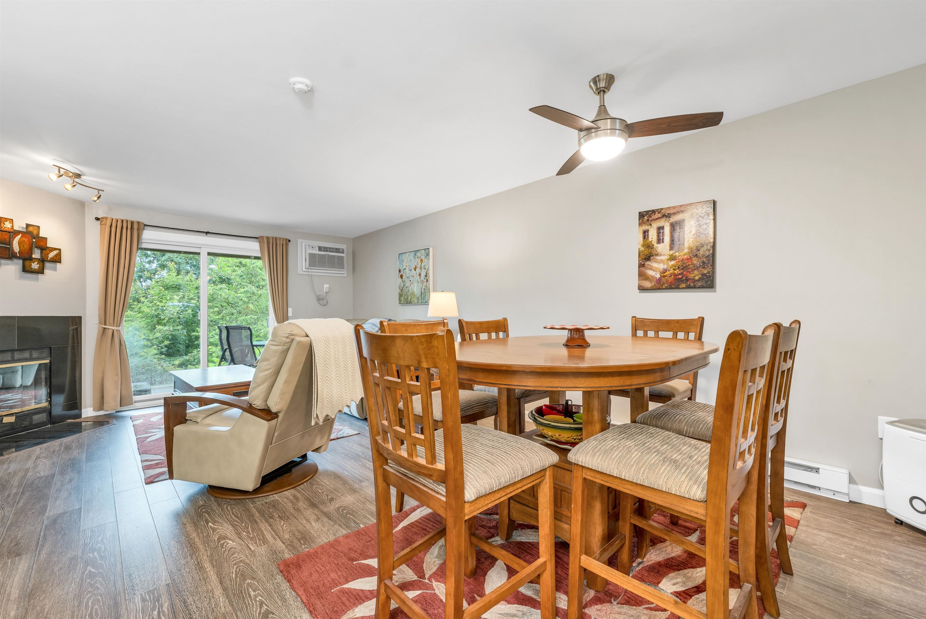 53 Evergreens Drive Unit: 3