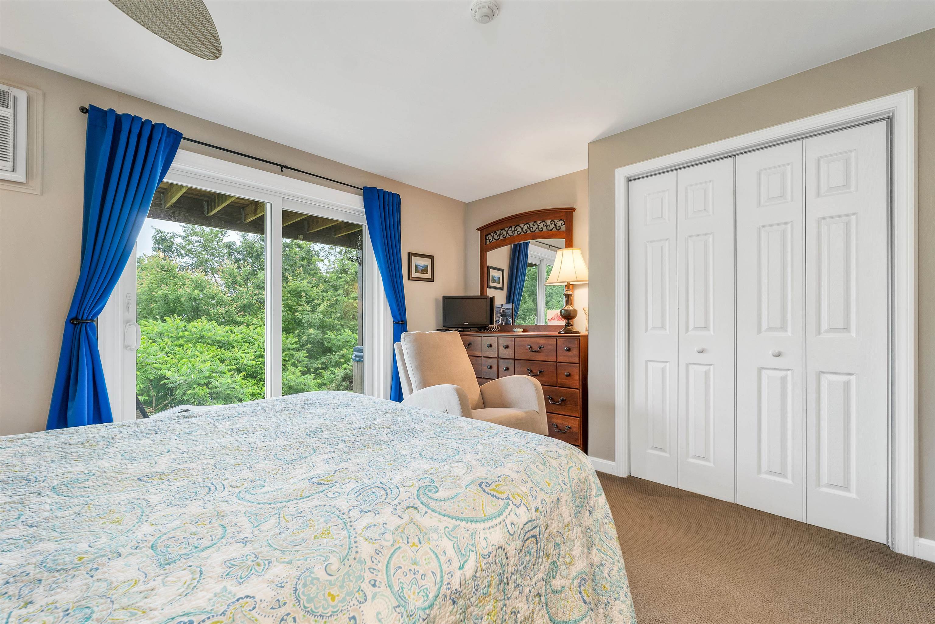 53 Evergreens Drive Unit: 3