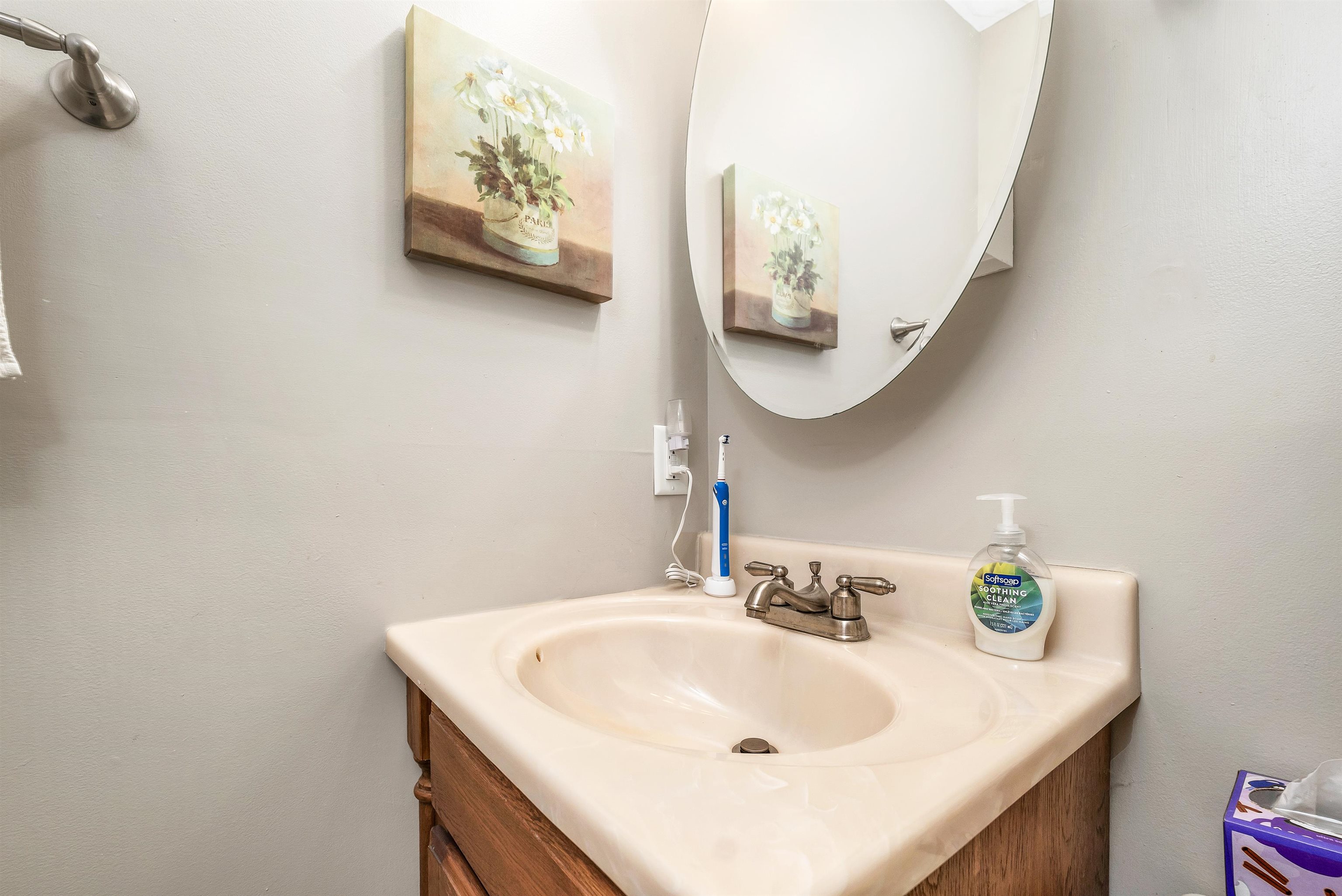 53 Evergreens Drive Unit: 3